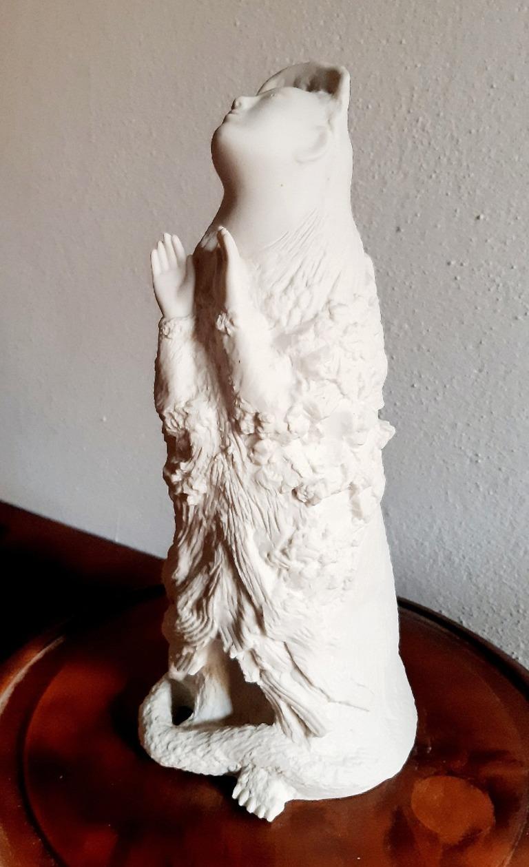 Chimera in prayer is a contemporary artwork realized by Kiki Smith in 2004.

Original sculpture in porcelain and biscuit. 

Provenance Lorcan O’Neil Roma Gallery. 

Authenticity certificate signed by the artist. 

Kiki Smith (born January 18, 1954)