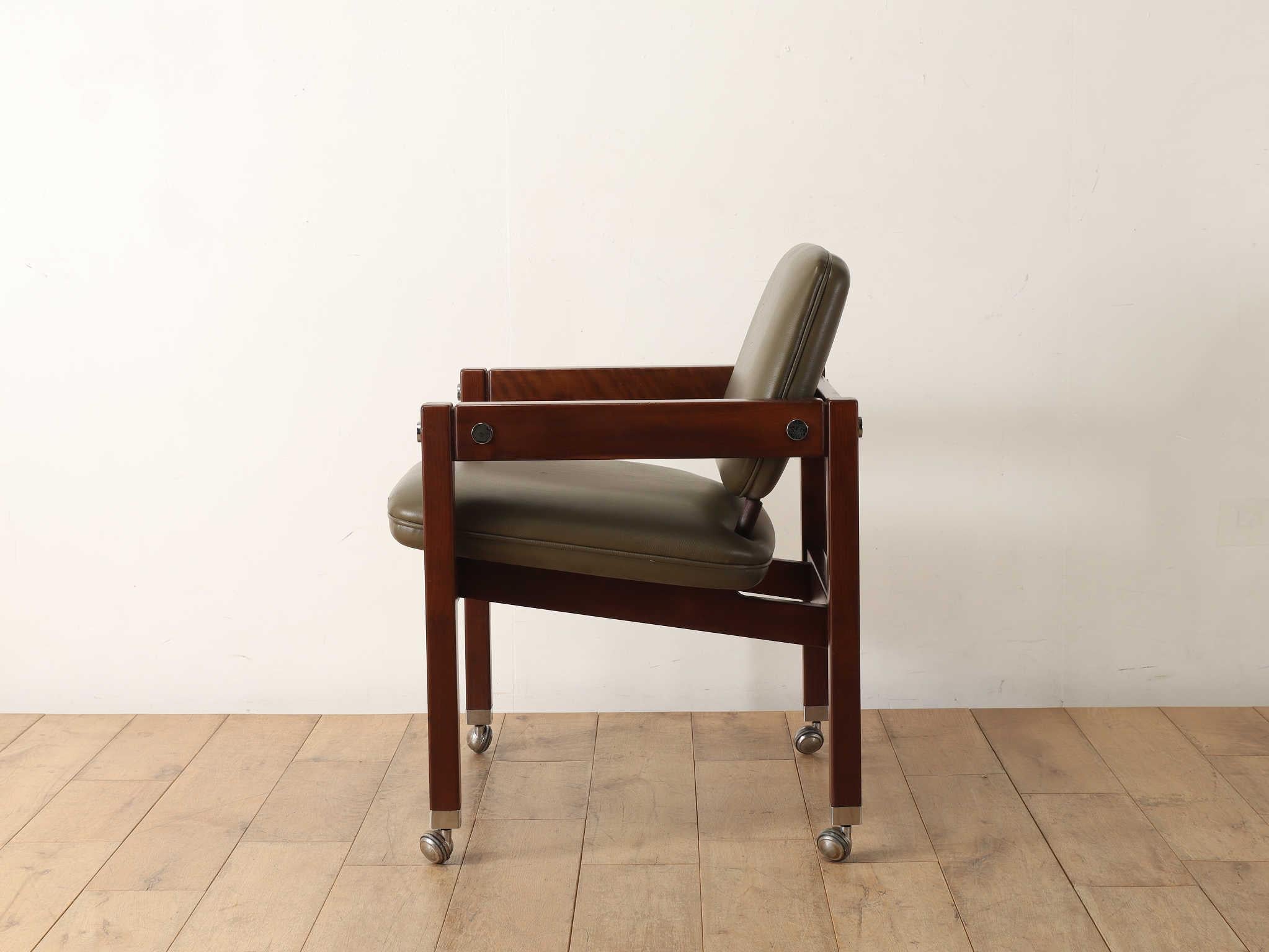 Kiko Chair by Sergio Rodrigues For Sale 11
