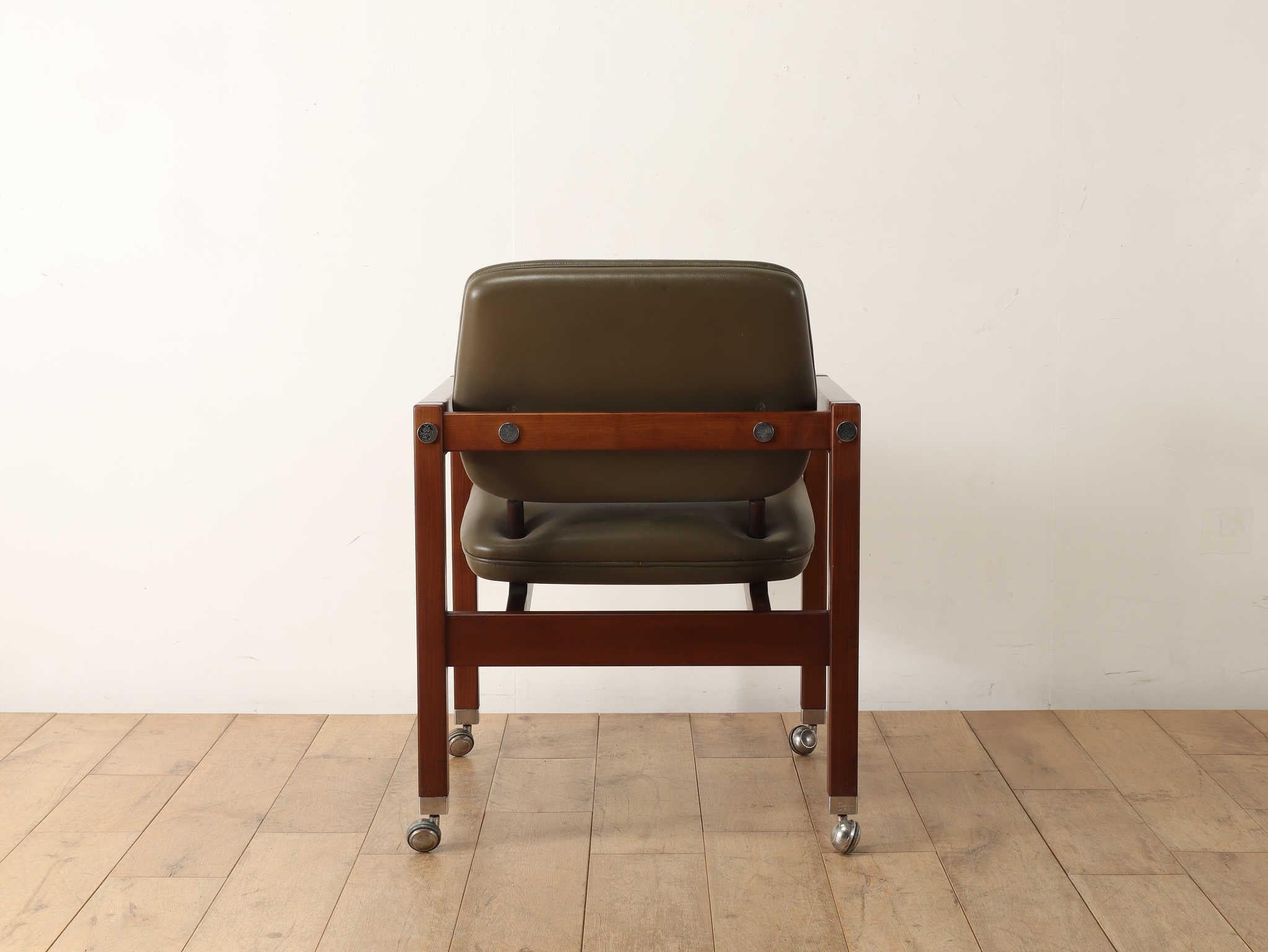 Kiko Chair by Sergio Rodrigues For Sale 13