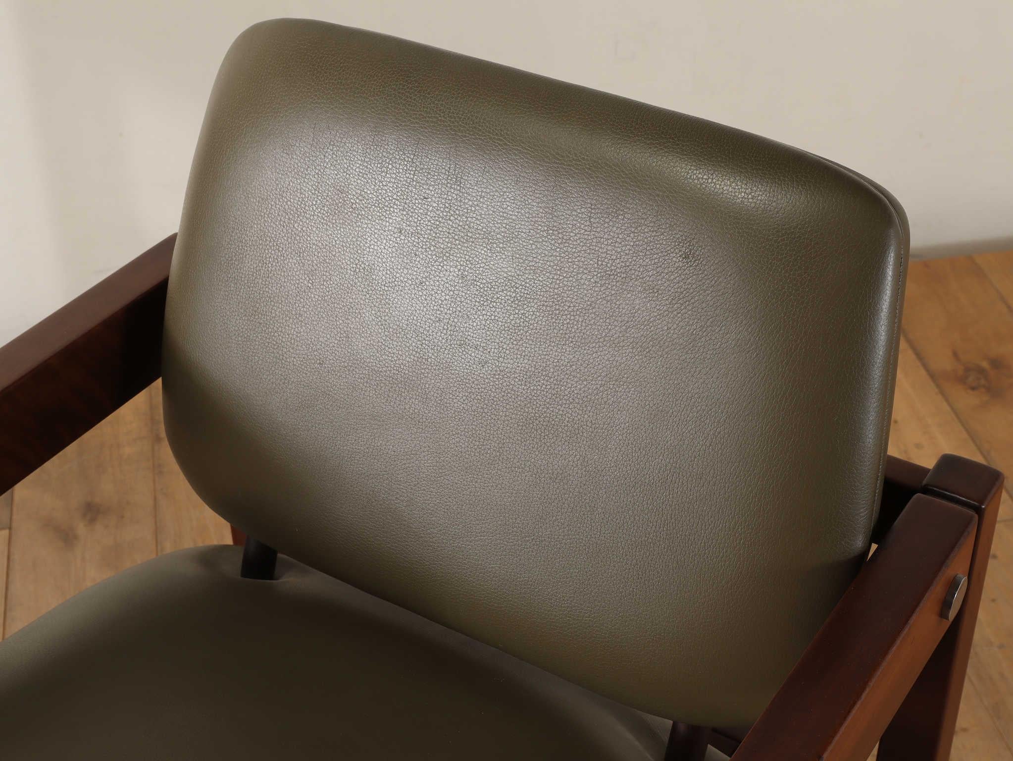 Kiko Chair by Sergio Rodrigues For Sale 1