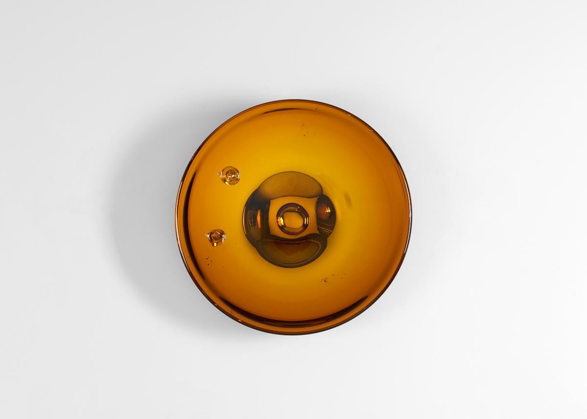 Francese Kiko Lopez, Golden Eye Amber, scultura da parete concava contemporanea, Francia, 2024 in vendita