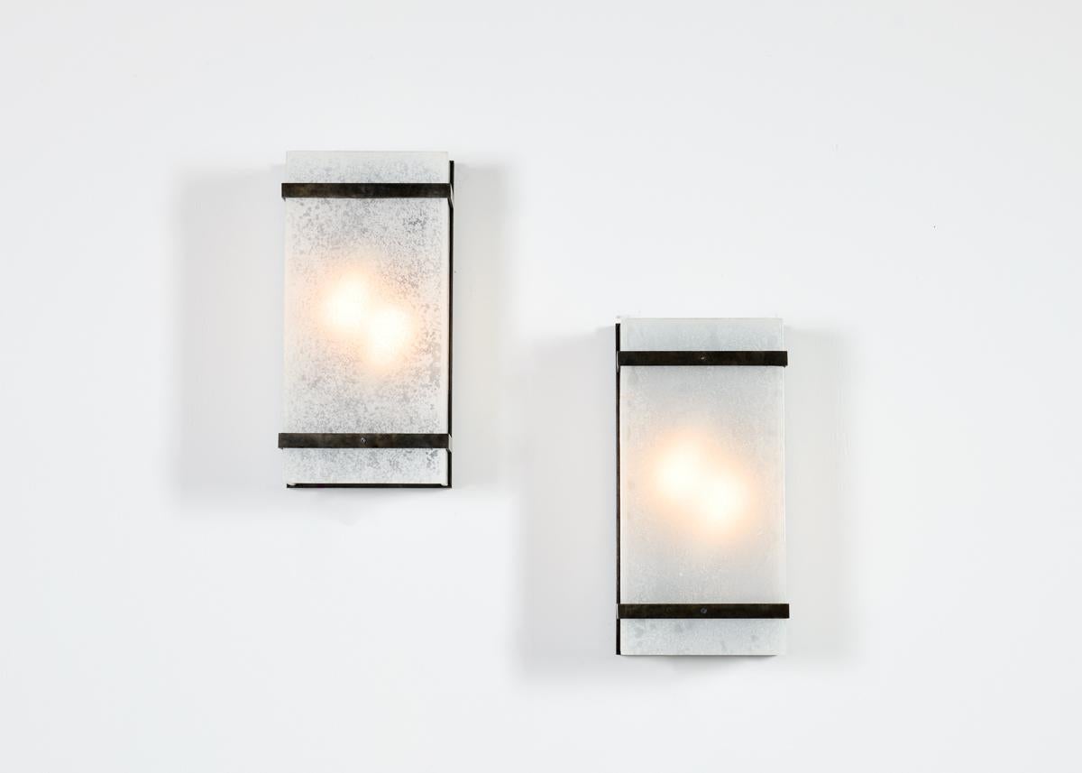 Kiko Lopez, Kuba, Coppia di applique contemporanee, acciaio e vetro, Francia, 2023 In condizioni ottime in vendita a New York, NY