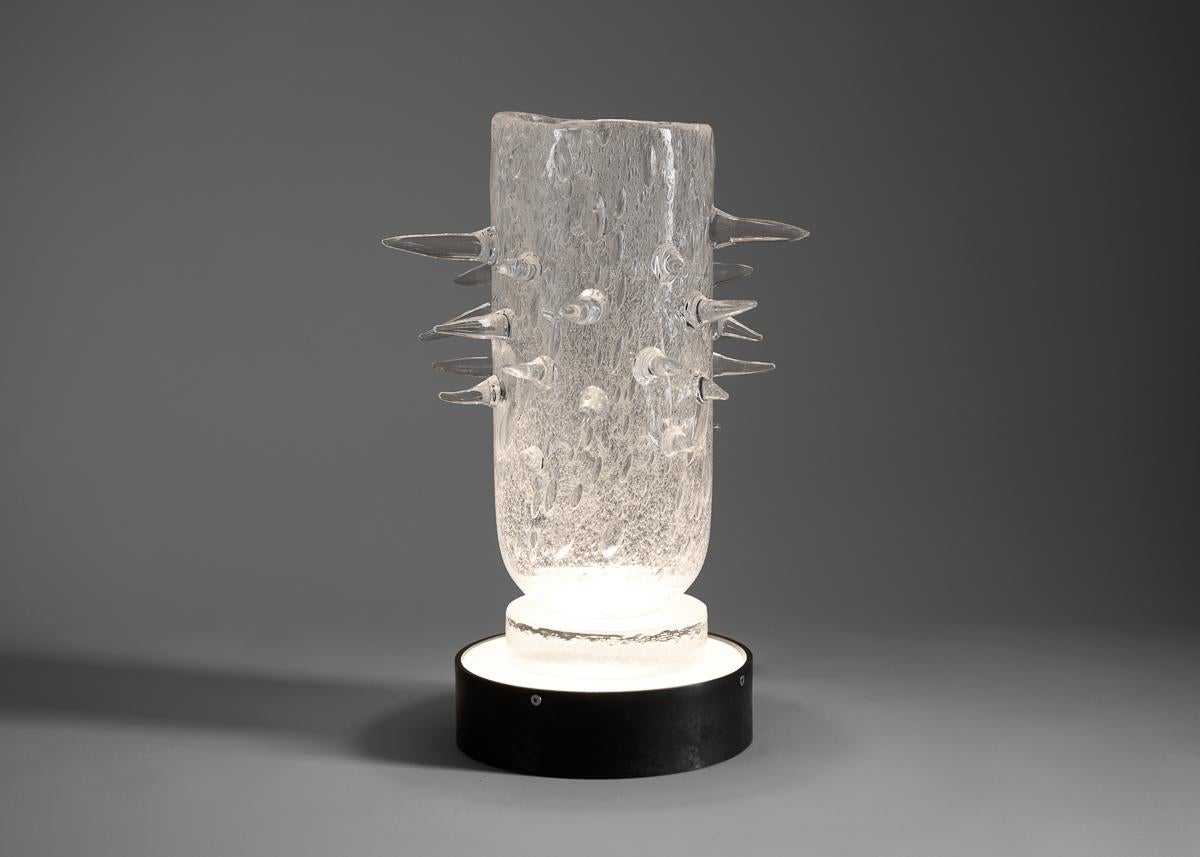 Kiko Lopez, Wild II, vase en cristal de Bohème éclairé, France, 2023 en vente 1