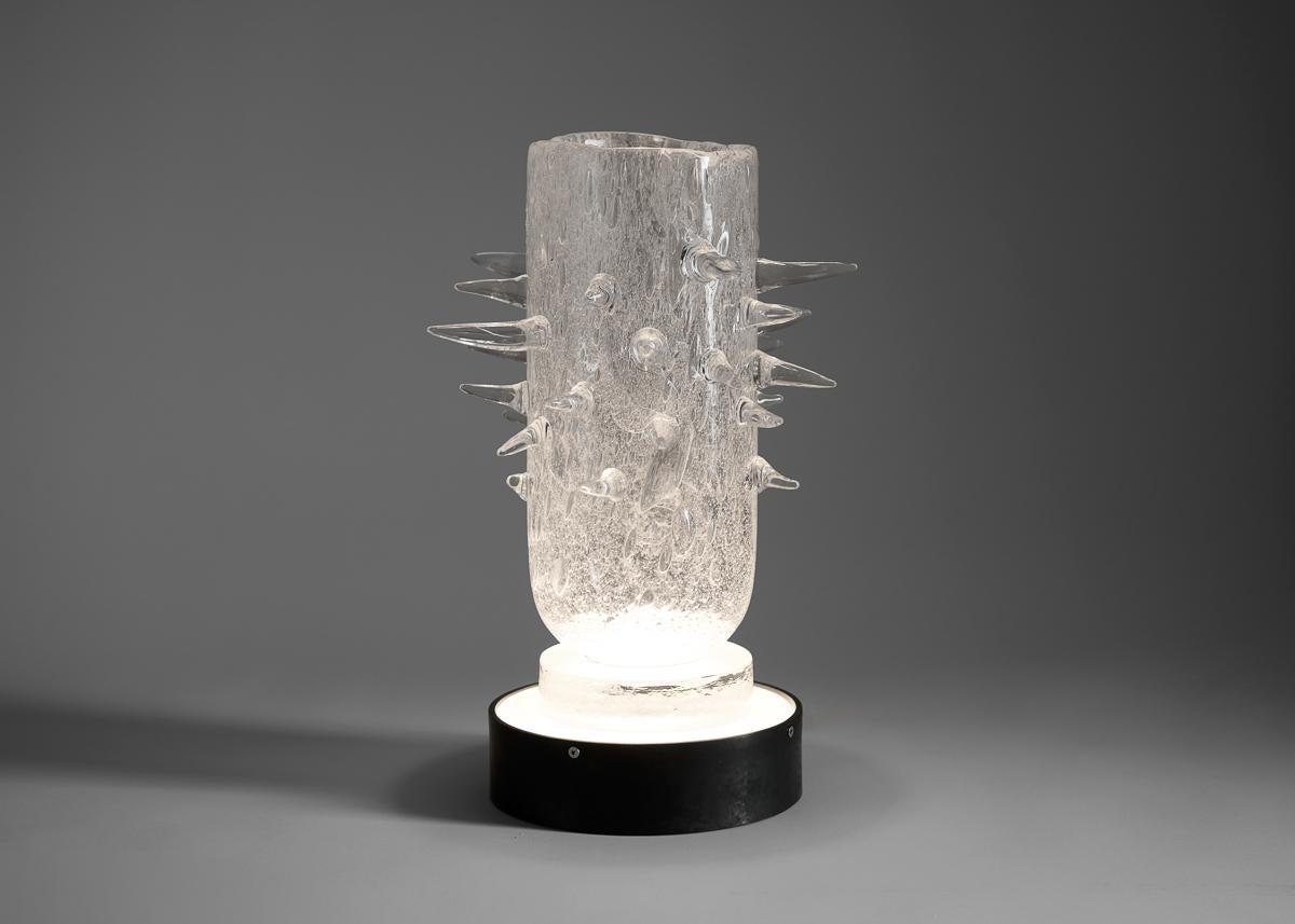Kiko Lopez, Wild II, vase en cristal de Bohème éclairé, France, 2023 en vente 2