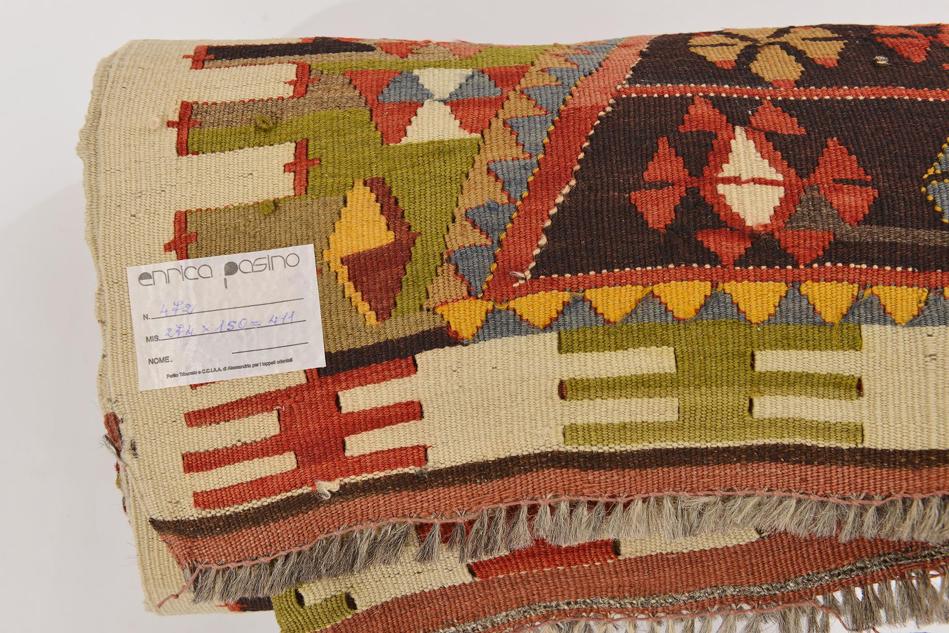 nr. 472 - One of the most famous Turkish kilim, well known for beauty, pastel colors and quality of wool.
Perfect everywhere: sitting or sleeping room, also on the wall like a modern tapestry.