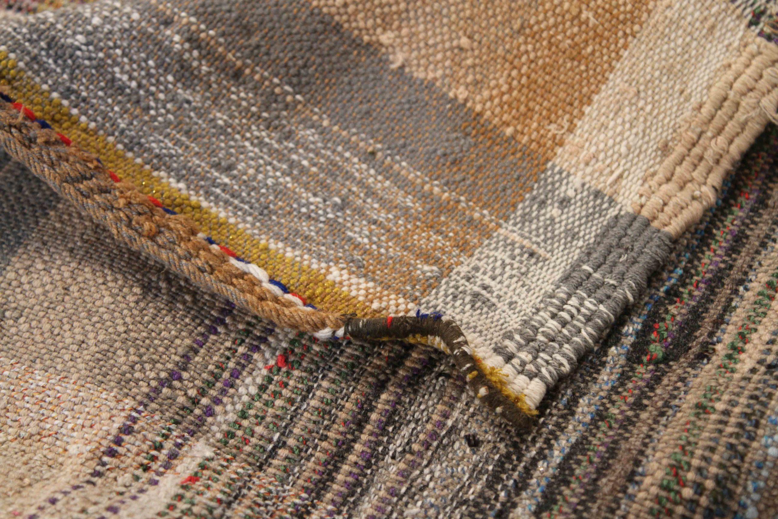 20th Century Kilim - 69664 For Sale