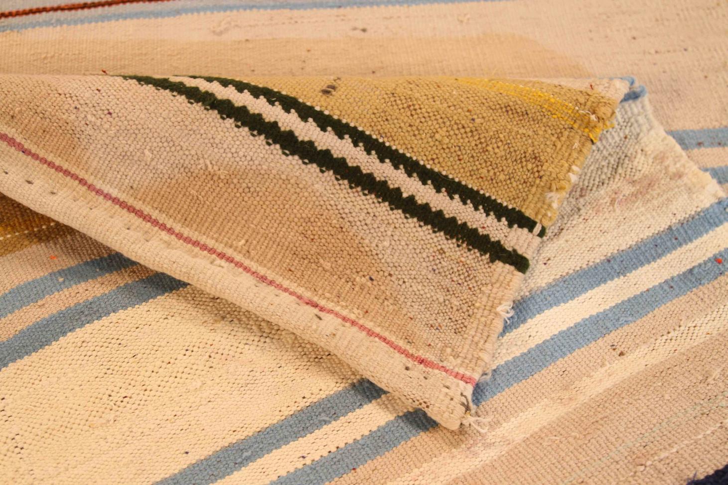 Kilim - 69730 siglo XX en venta