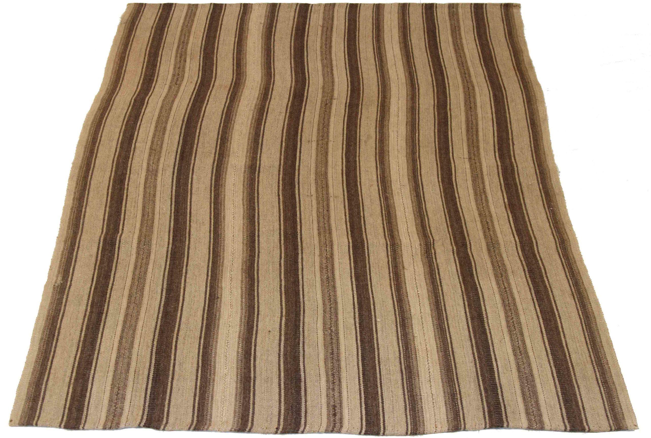 Discover the elegance of this unique Kilim featuring beautiful craftsmanship in Circa 1880. Designed with meticulous attention to detail, this exclusive design is perfect for enhancing your space.