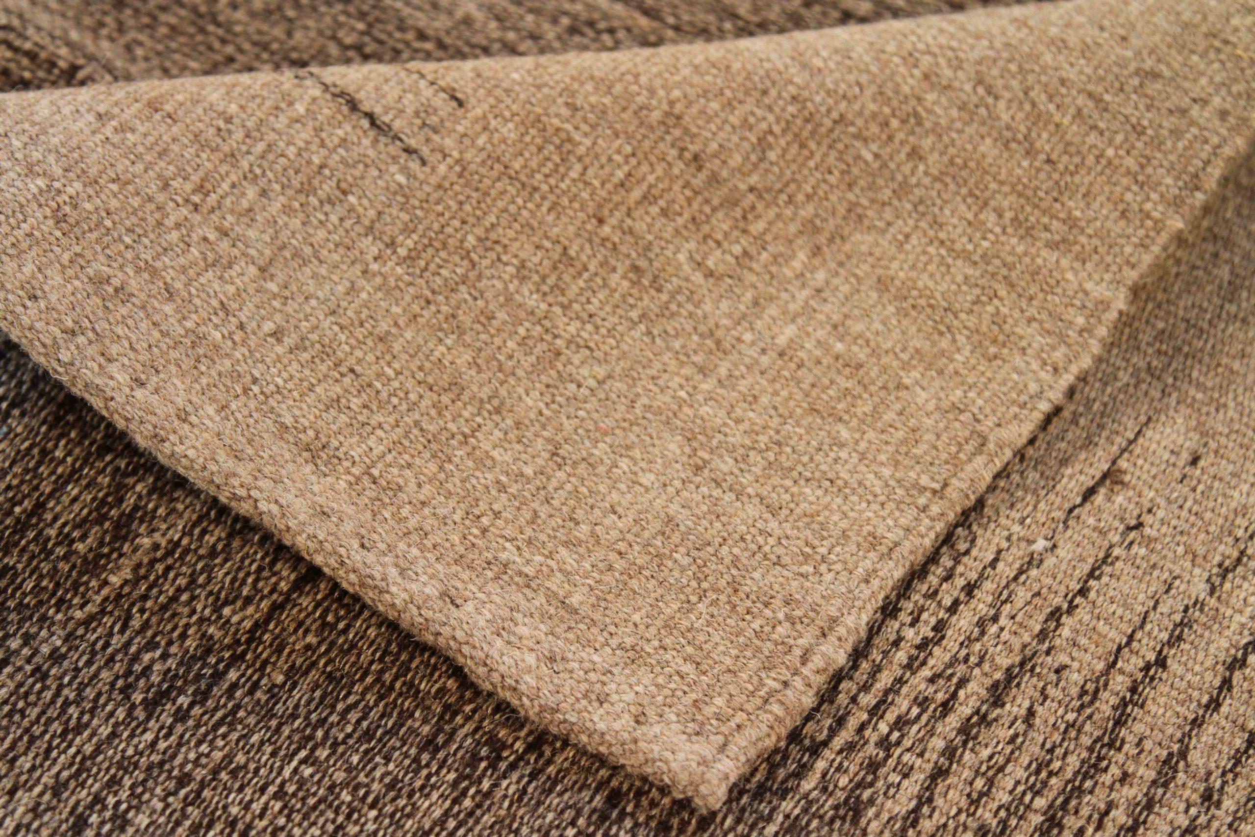 Kilim - 69873 In Excellent Condition For Sale In Dallas, TX