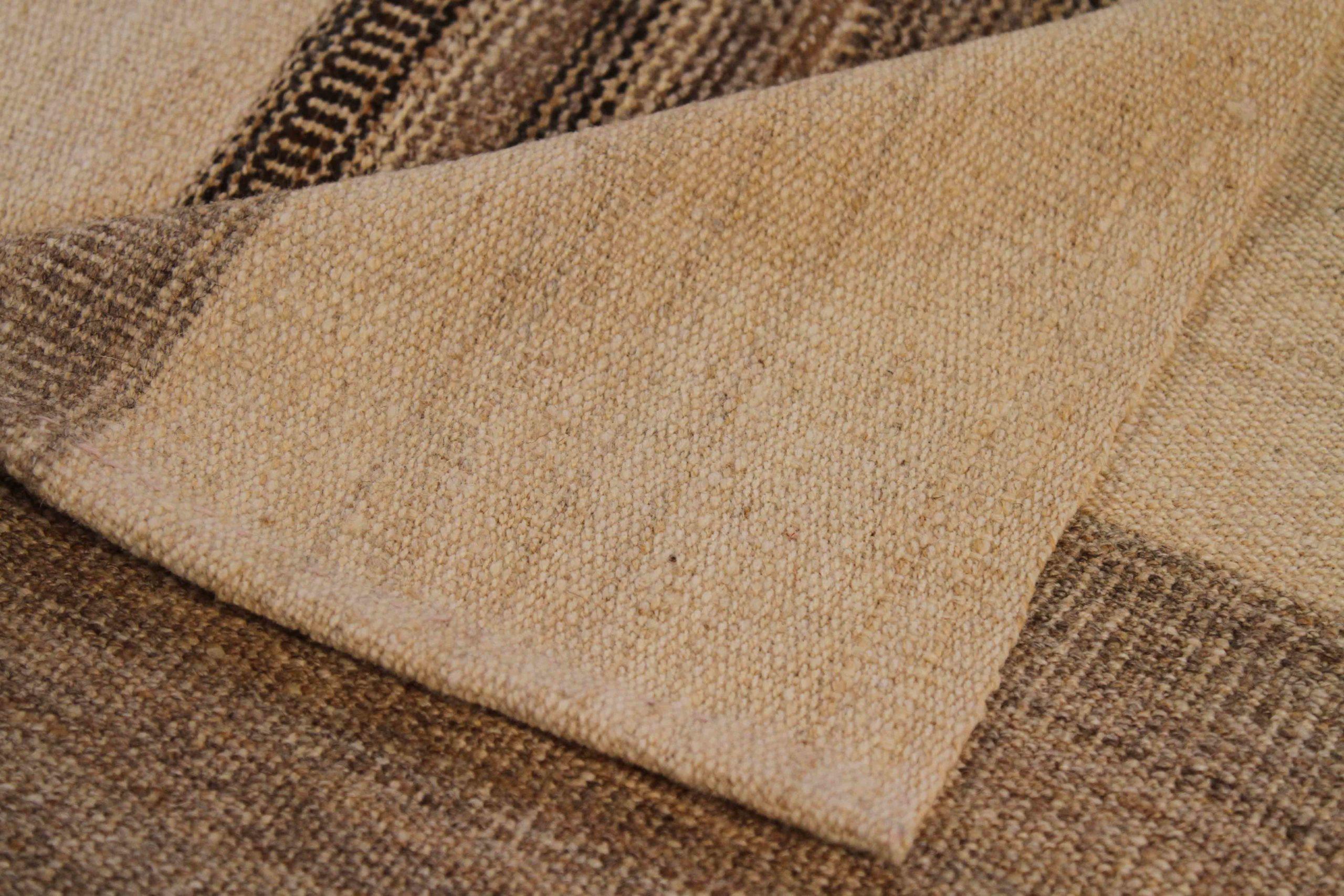 Kilim circa 1990 - 69863 In condizioni ottime in vendita a Dallas, TX