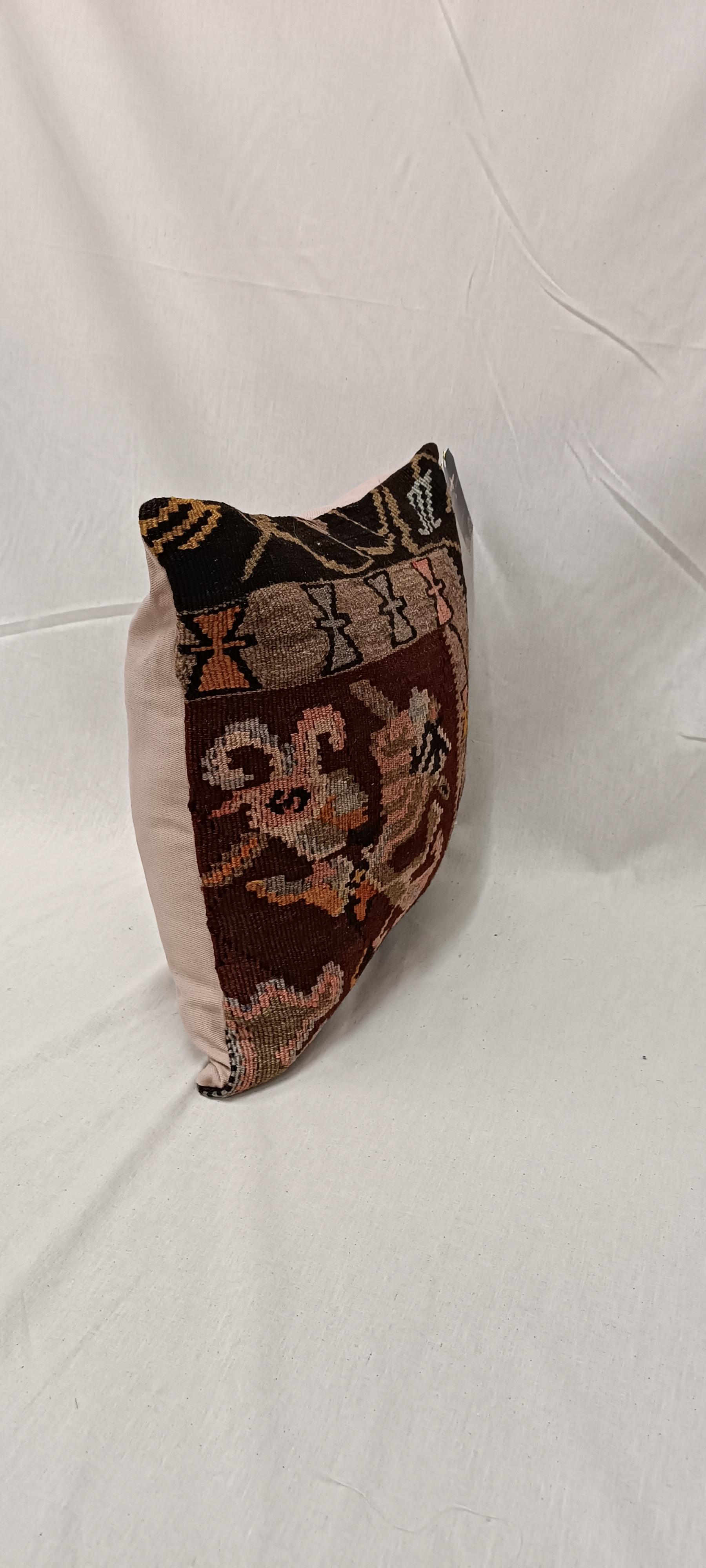 Tessuto a mano Copricuscino Kilim Marrone Khaki Cuscino Tribale in Lana Zigzag Contemporaneo Geometrico in vendita