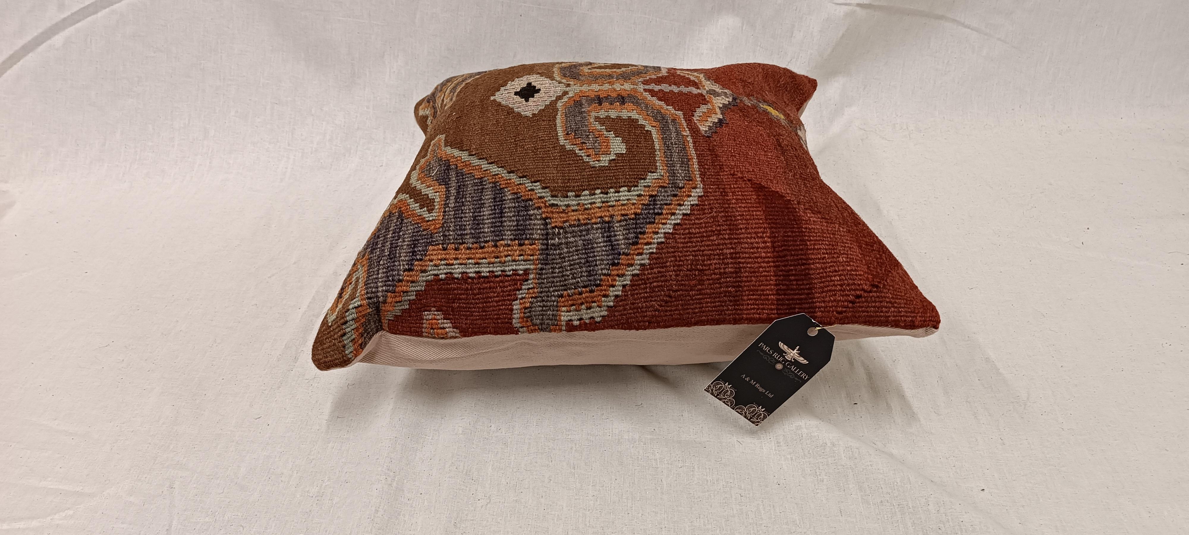 Kilim Kissenbezug, Multicolor Tribal Zigzag Wolle Kissen Zeitgenössisch Geometrisch (Türkisch) im Angebot