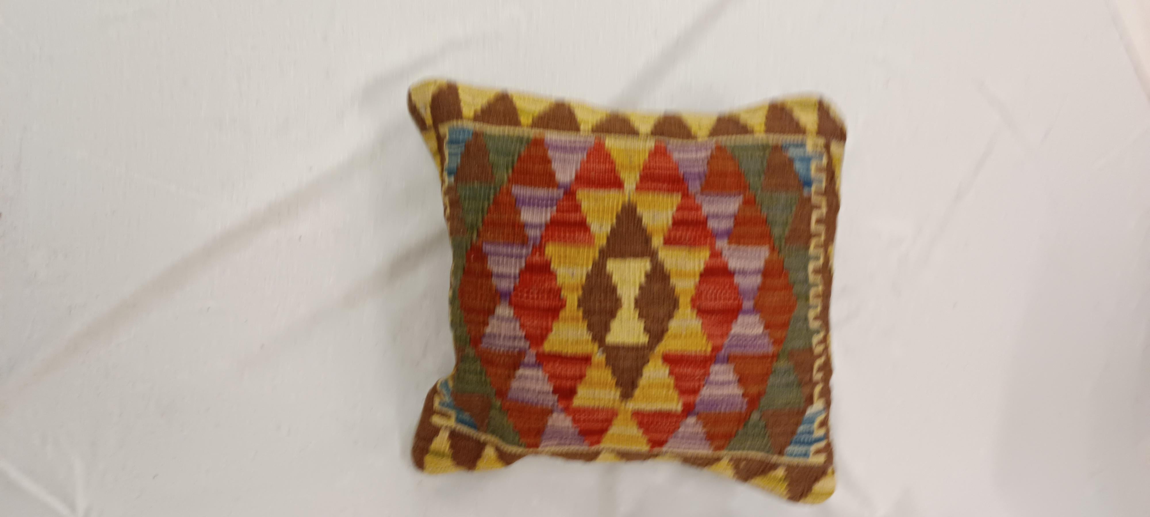 Cojín Kilim, Multicolor Tribal Zigzag Lana Cojín Geométrico Contemporáneo Tela en venta