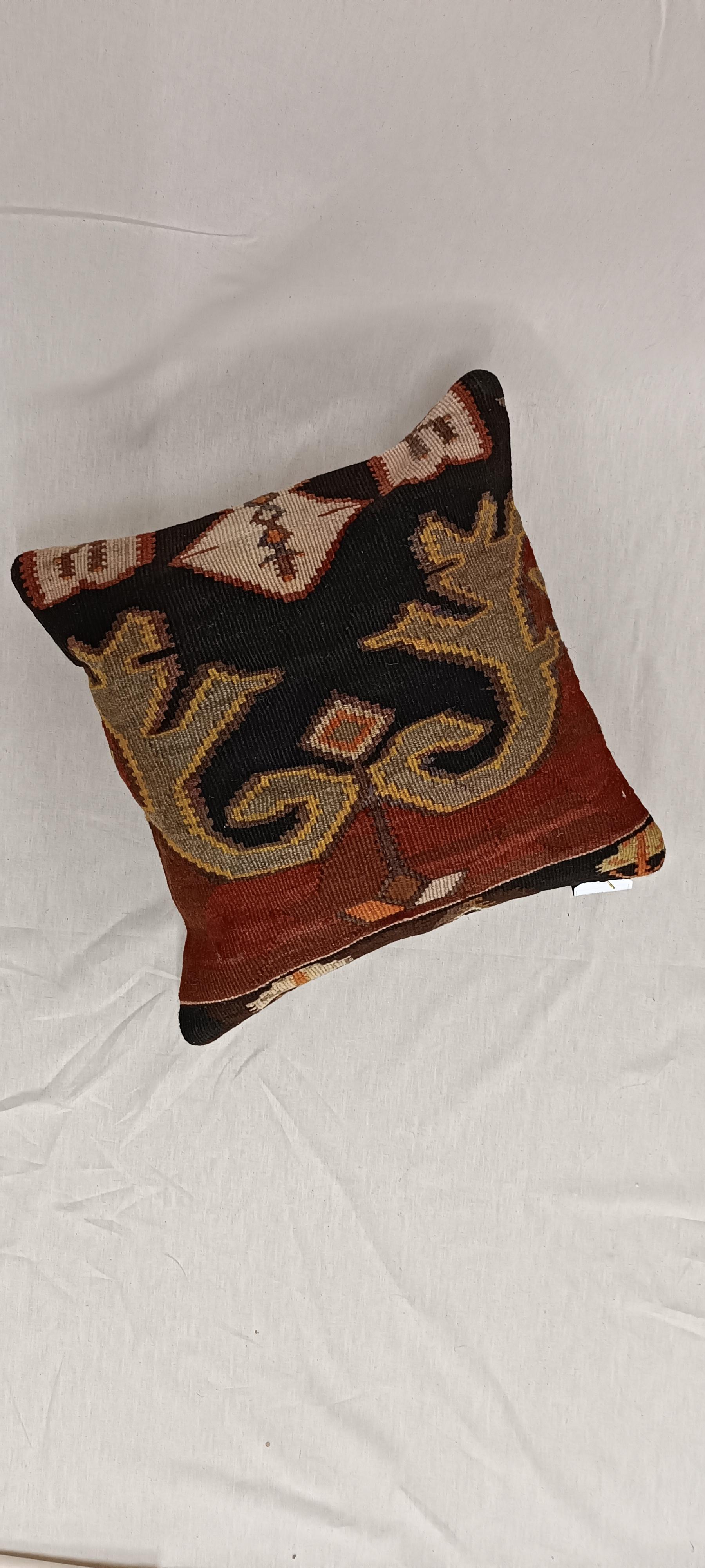 Turc Housse de coussin Kilim Multicolore Tribal Zigzag Laine Coussin Géométrique Contemporain en vente