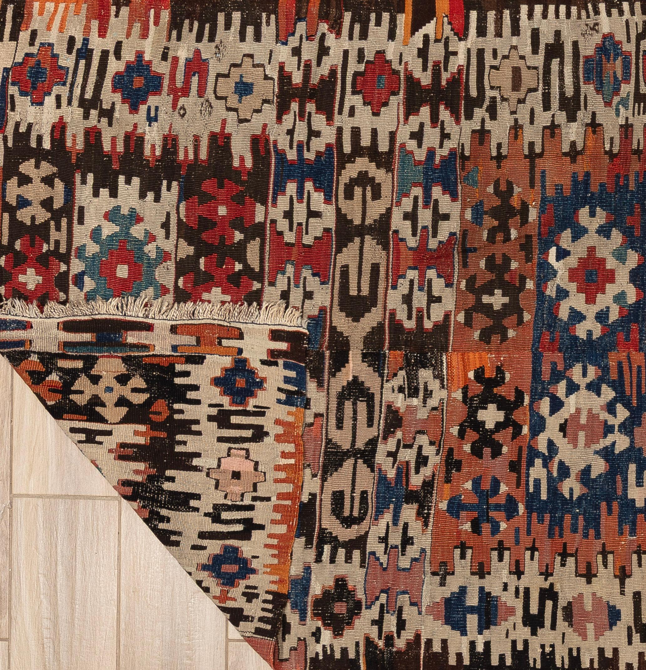 Kilim Excellent état - En vente à Paradise Valley, AZ