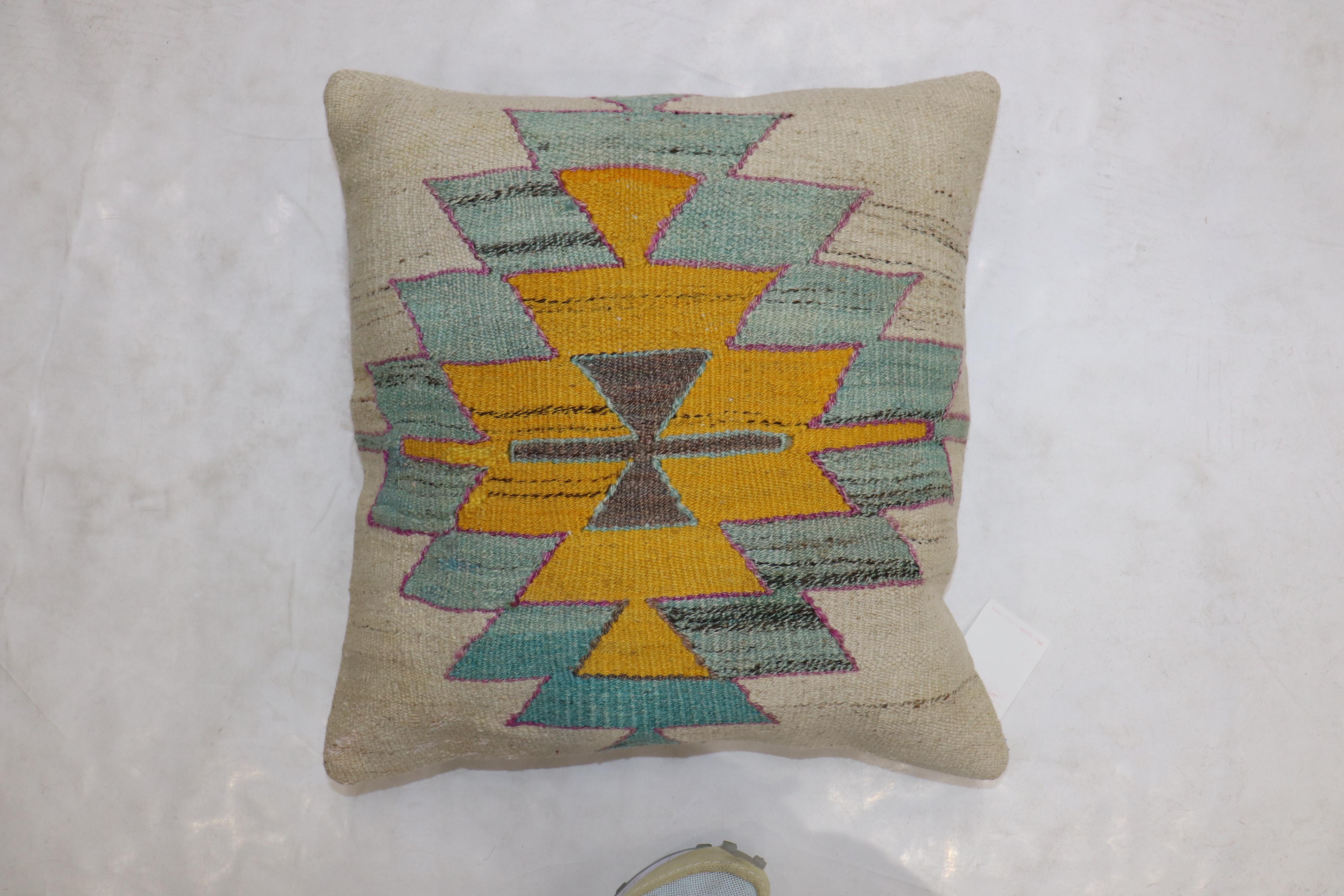Kilim Medallion Turkish Pillow In Excellent Condition In New York, NY