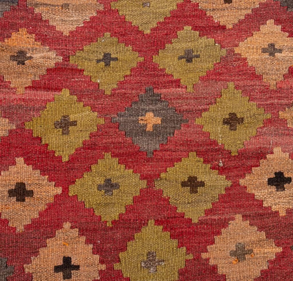 Kilim Rug 4' x 2.4' In Good Condition For Sale In New York, NY