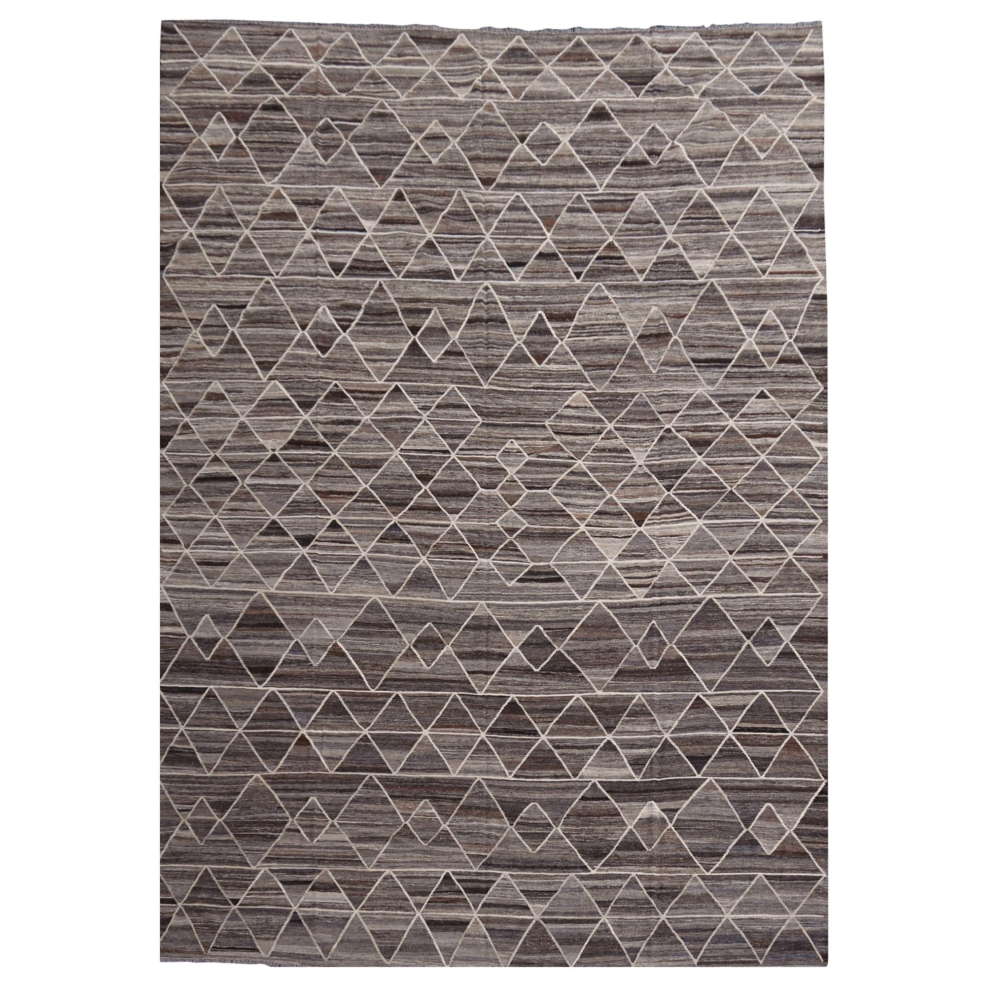 17 x 12 ft Rug Kilim Modern Design Neutrals Gray Brown Scandinavian Style Carpet For Sale