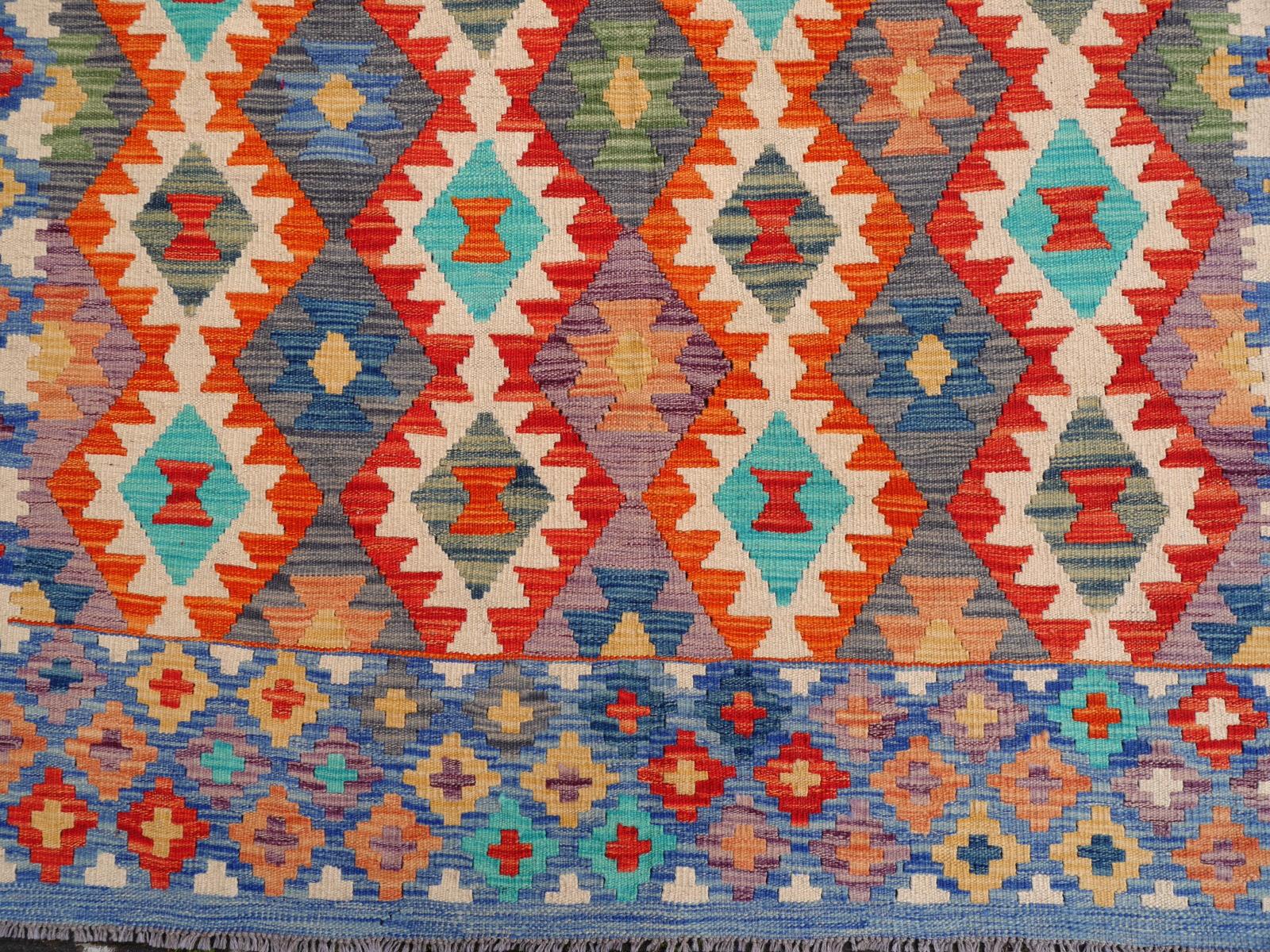 Kilim Rug Diamond Design Room Size Wool Flat Hand-Woven Persian Carpet 2