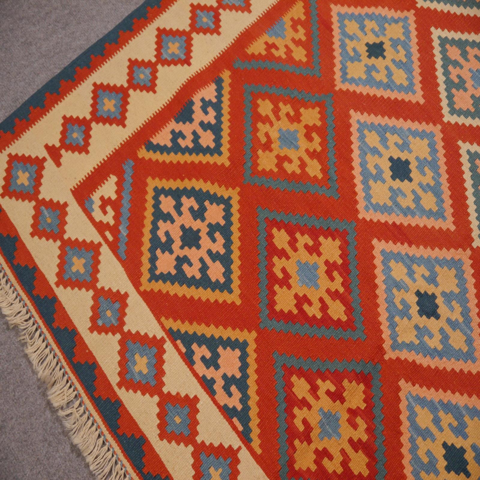 Wool Kilim rug hand-woven carpet tribal design with vibrant natural dye colors For Sale