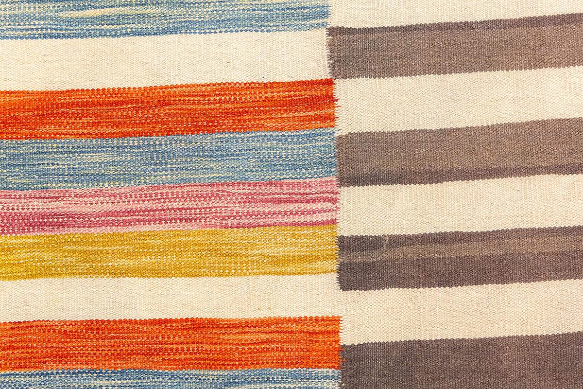 Kelim-Teppich mit Harlekin-Design, farbenfroh (21. Jahrhundert und zeitgenössisch) im Angebot