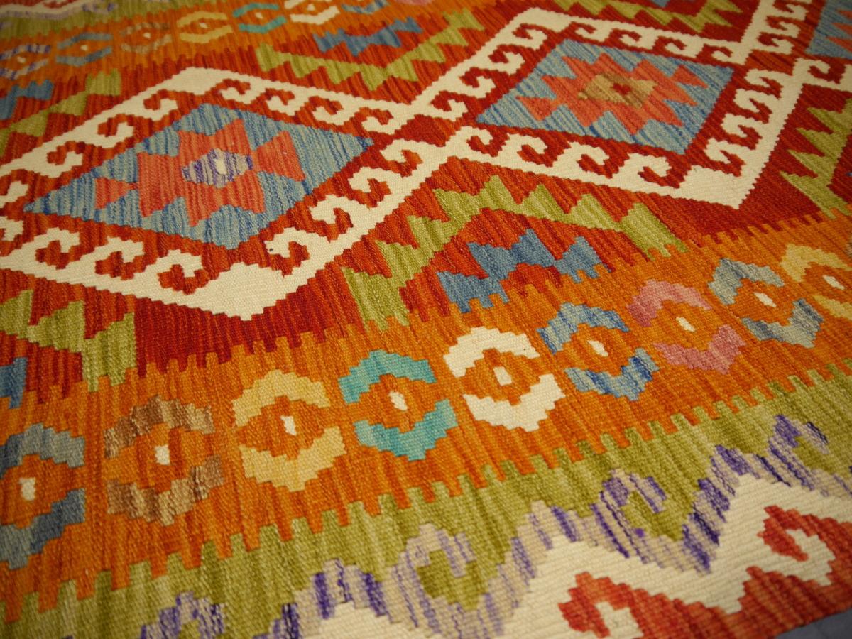 Tapis Kilim tribal Kelim à teintures naturelles et motif de diamant tissé à la main plat Neuf - En vente à Lohr, Bavaria, DE