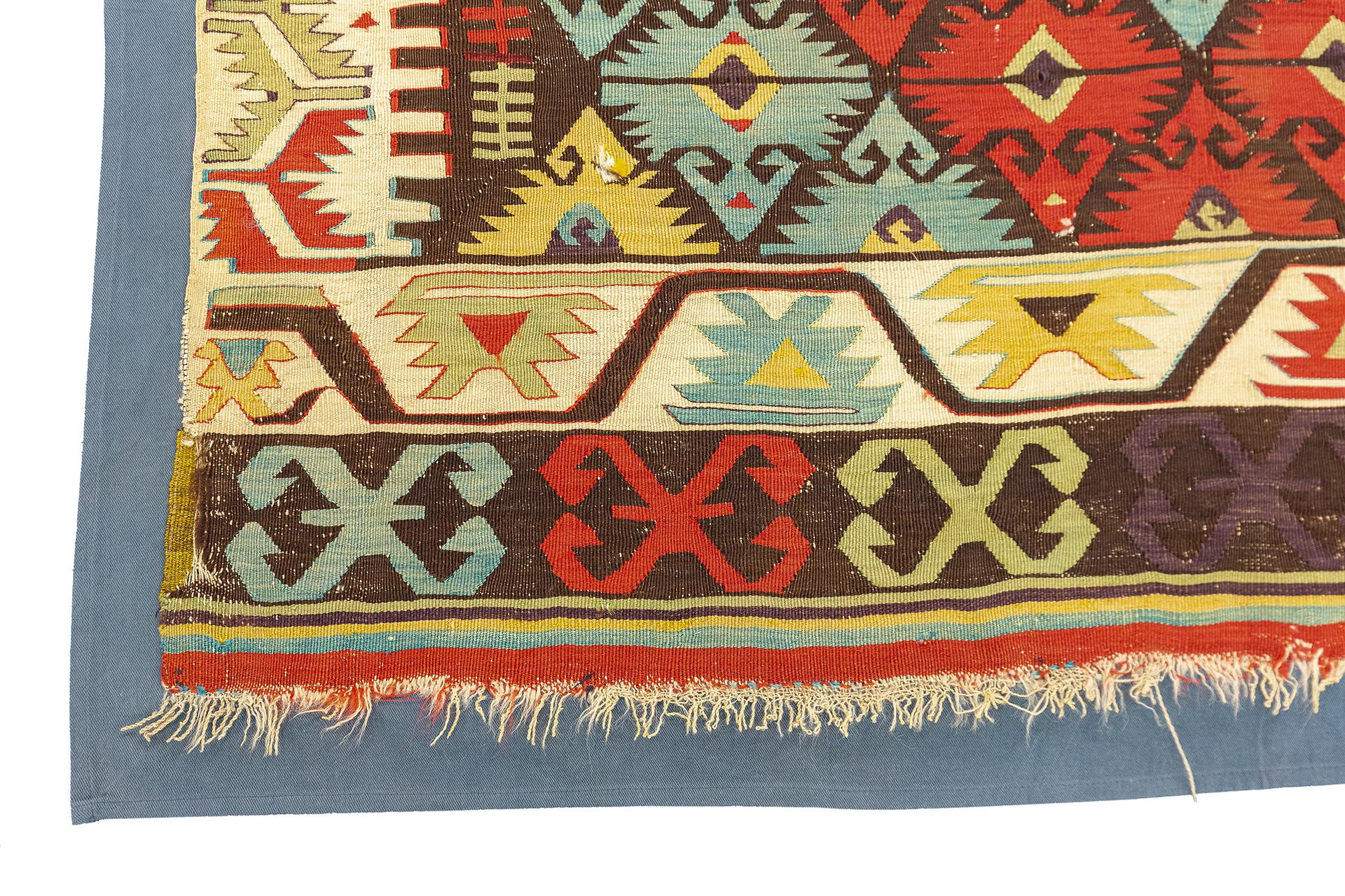 Early 20th Century Kilim Rug Turkish Aydin For Sale