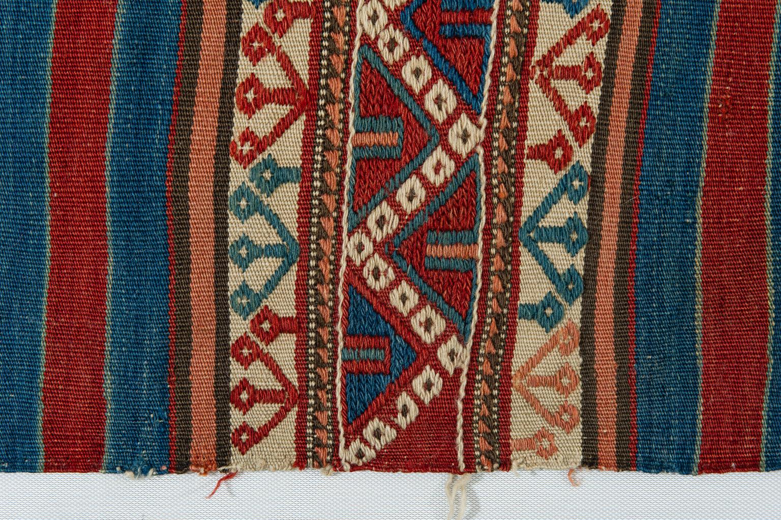 Seltenes Paar Kilim Shahasavan oder Kurdestan-Läufer im Angebot 2