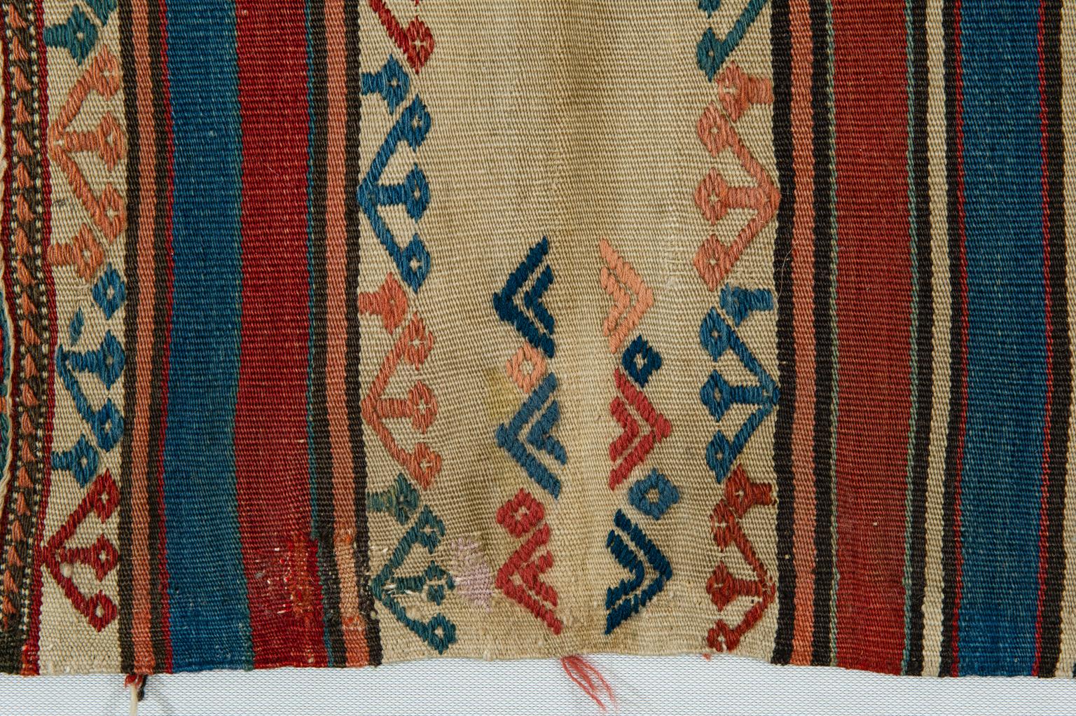 Seltenes Paar Kilim Shahasavan oder Kurdestan-Läufer im Angebot 3