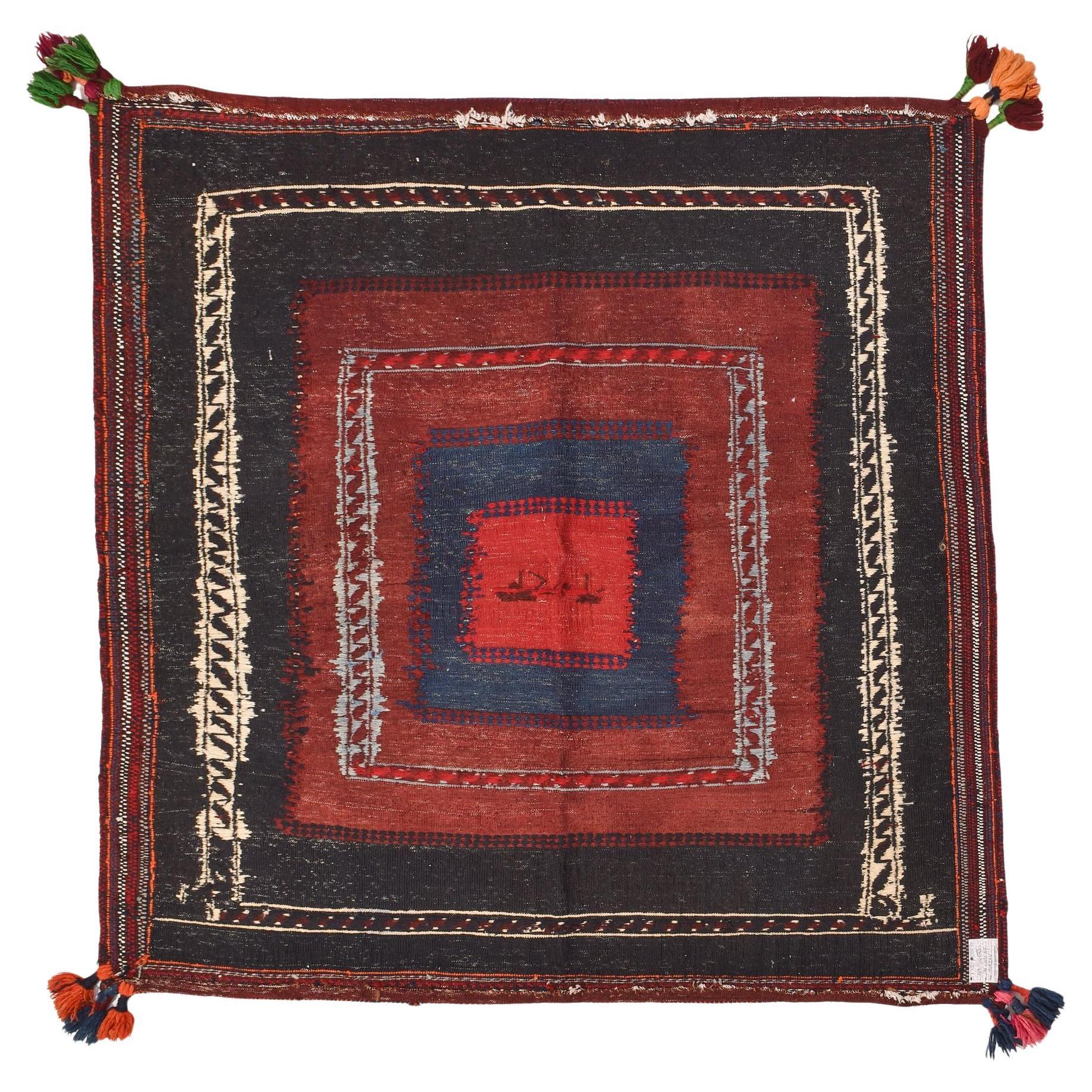 Autre Kilim - Tissu de table avec ornement central de ma collection privée en vente
