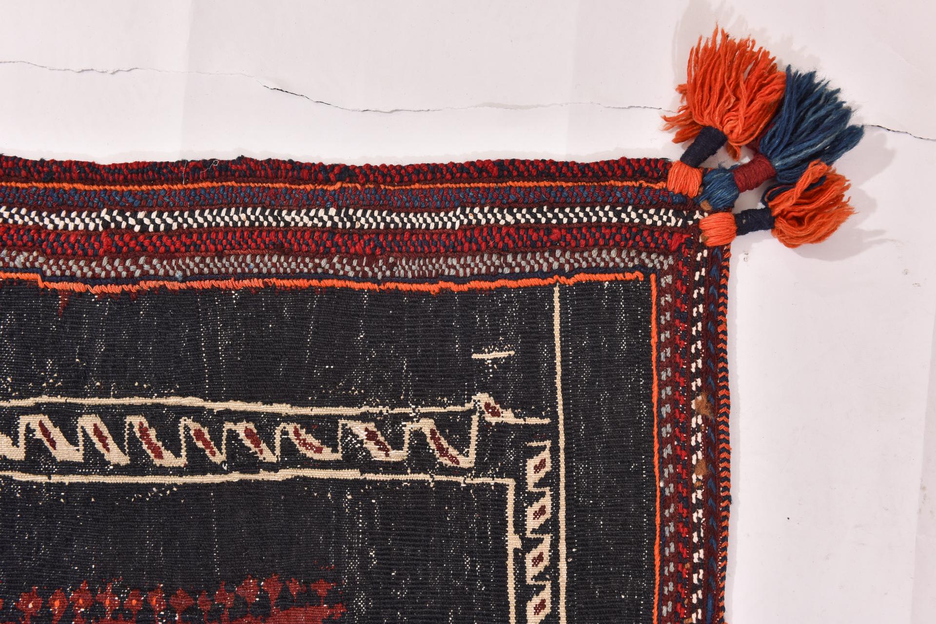 Laine Kilim - Tissu de table avec ornement central de ma collection privée en vente