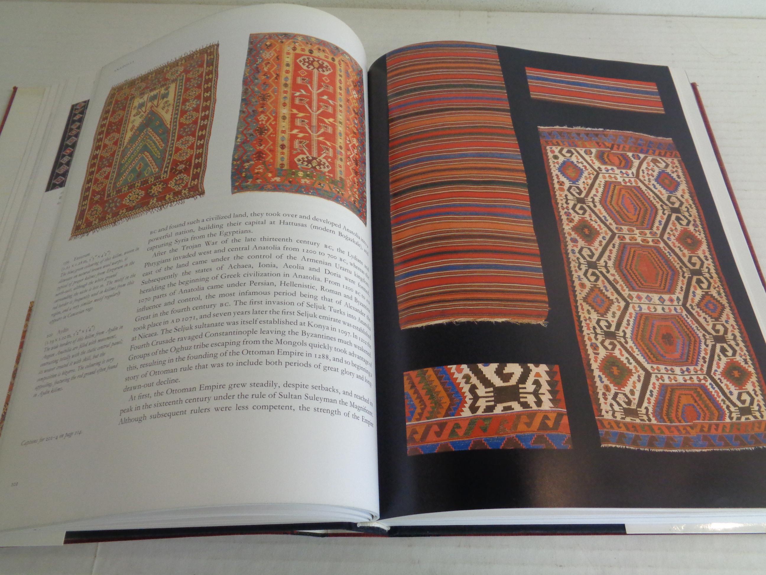 KILIM: The Complete Guide - 1993 Chronicle Books - 1st Edition For Sale 5