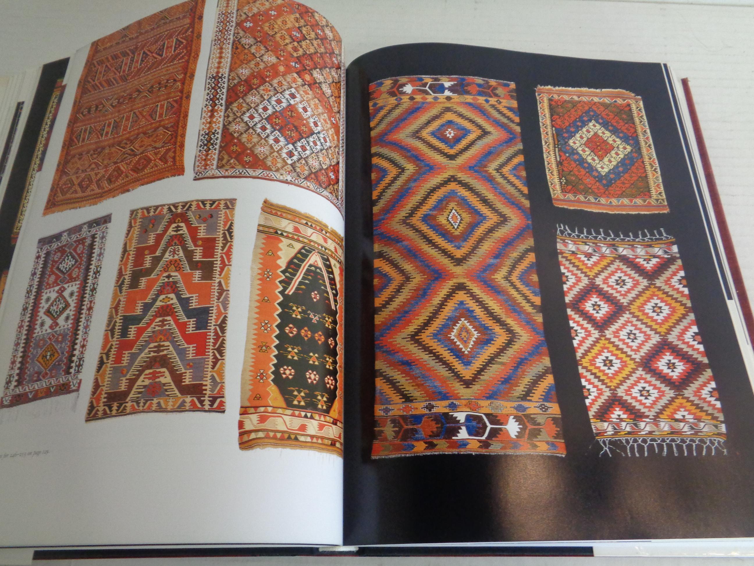 KILIM: The Complete Guide - 1993 Chronicle Books - 1st Edition For Sale 6