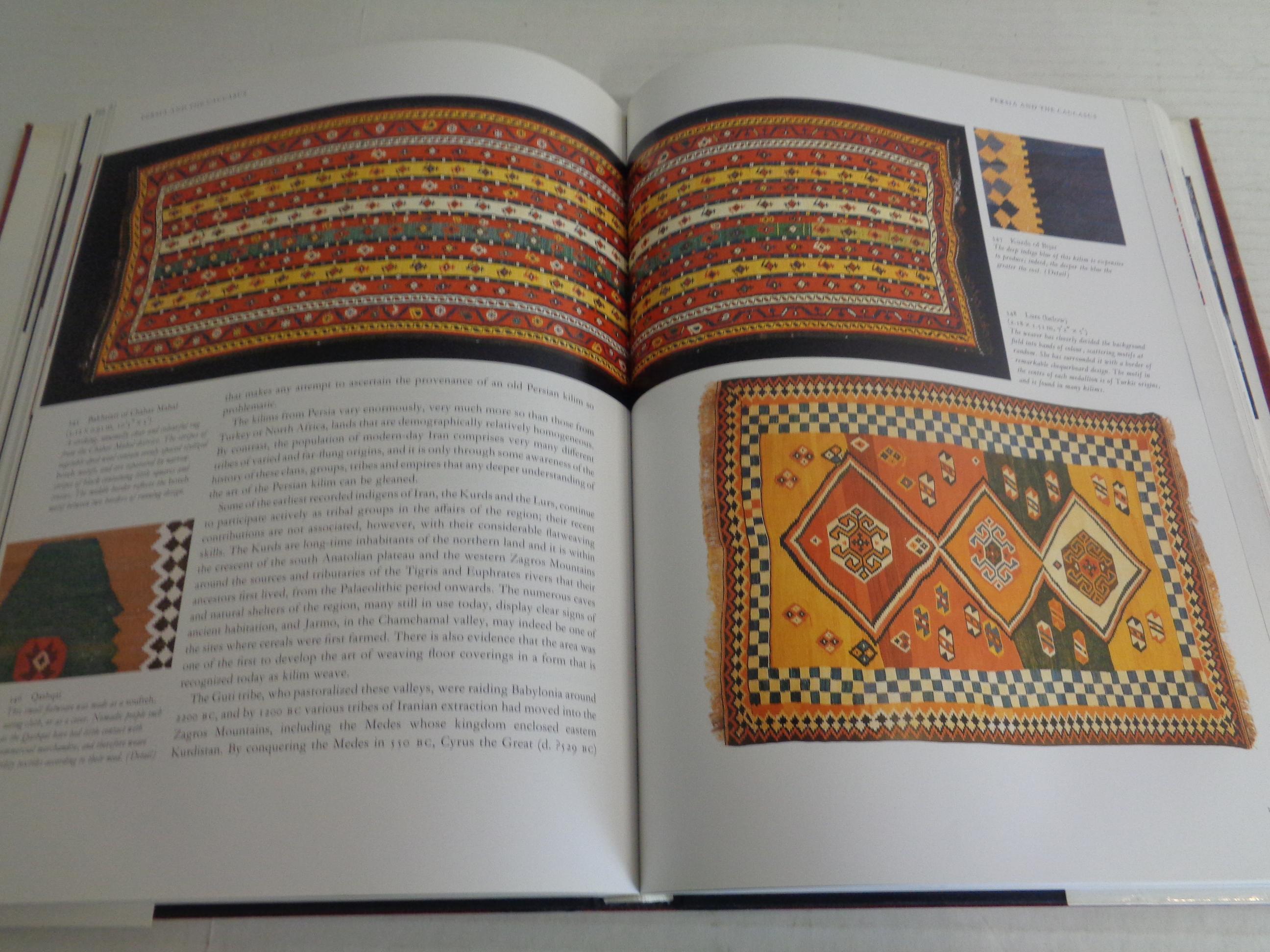 KILIM: The Complete Guide - 1993 Chronicle Books - 1st Edition For Sale 7