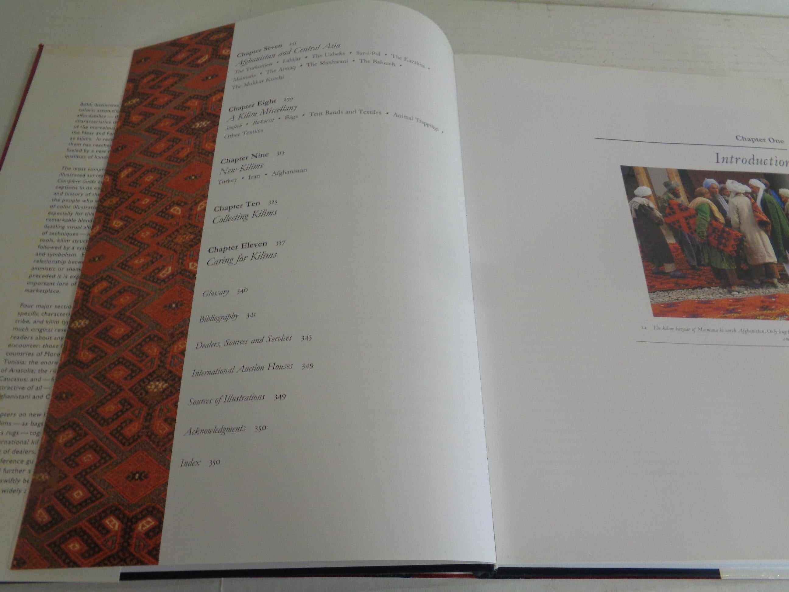 KILIM: The Complete Guide - 1993 Chronicle Books - 1st Edition For Sale 1