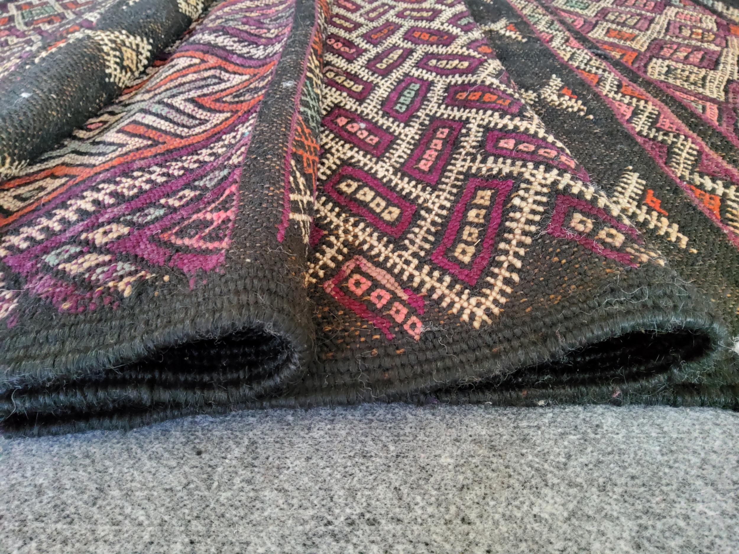 Kilim Vintage Tappeto Berbero Marocchino Manufatto in Lana Multicolore Naturale in vendita 2