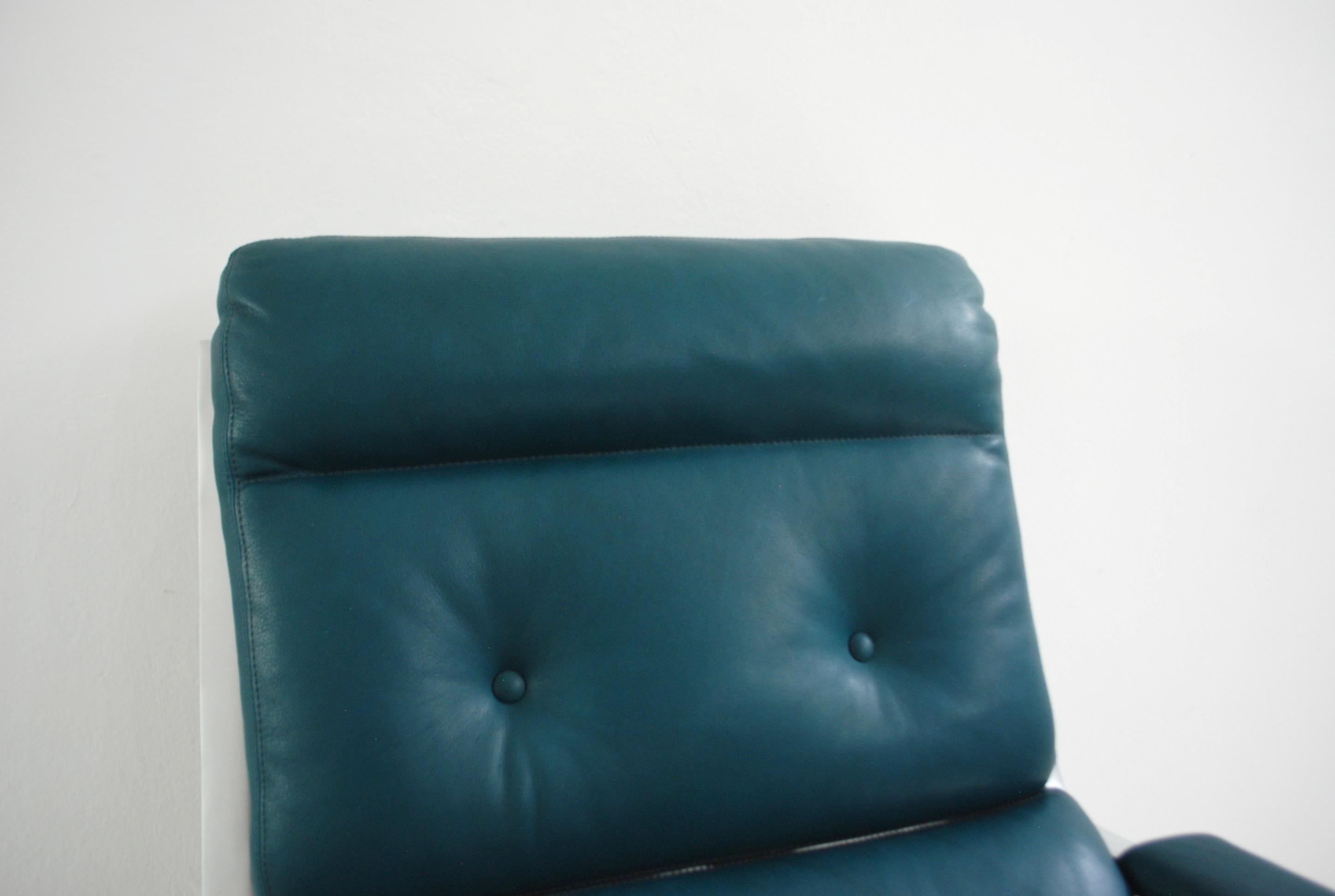 German Kill International FK 85 Lounge Chair and Ottoman Petrol by Kastholm & Fabricius For Sale