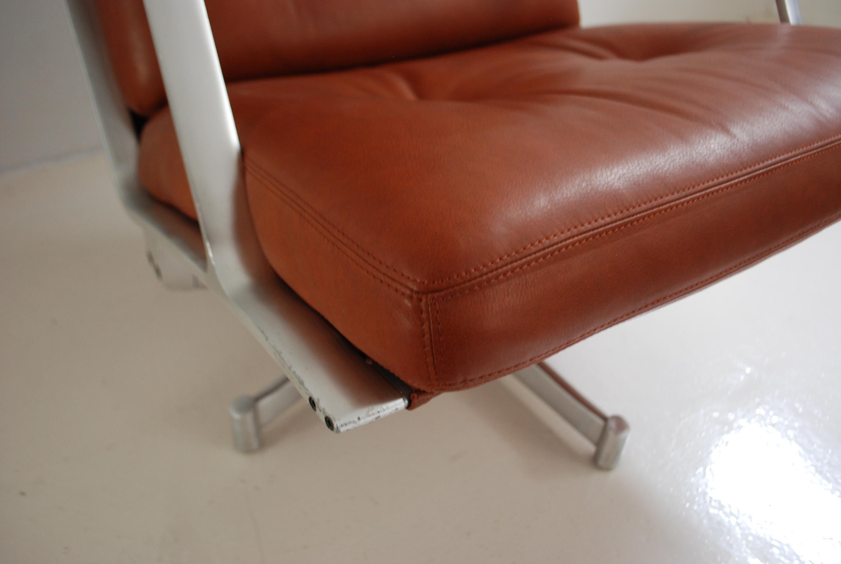 Mid-20th Century Kill International FK 85 Lounge Chair Red Cognac by Kastholm & Fabricius For Sale