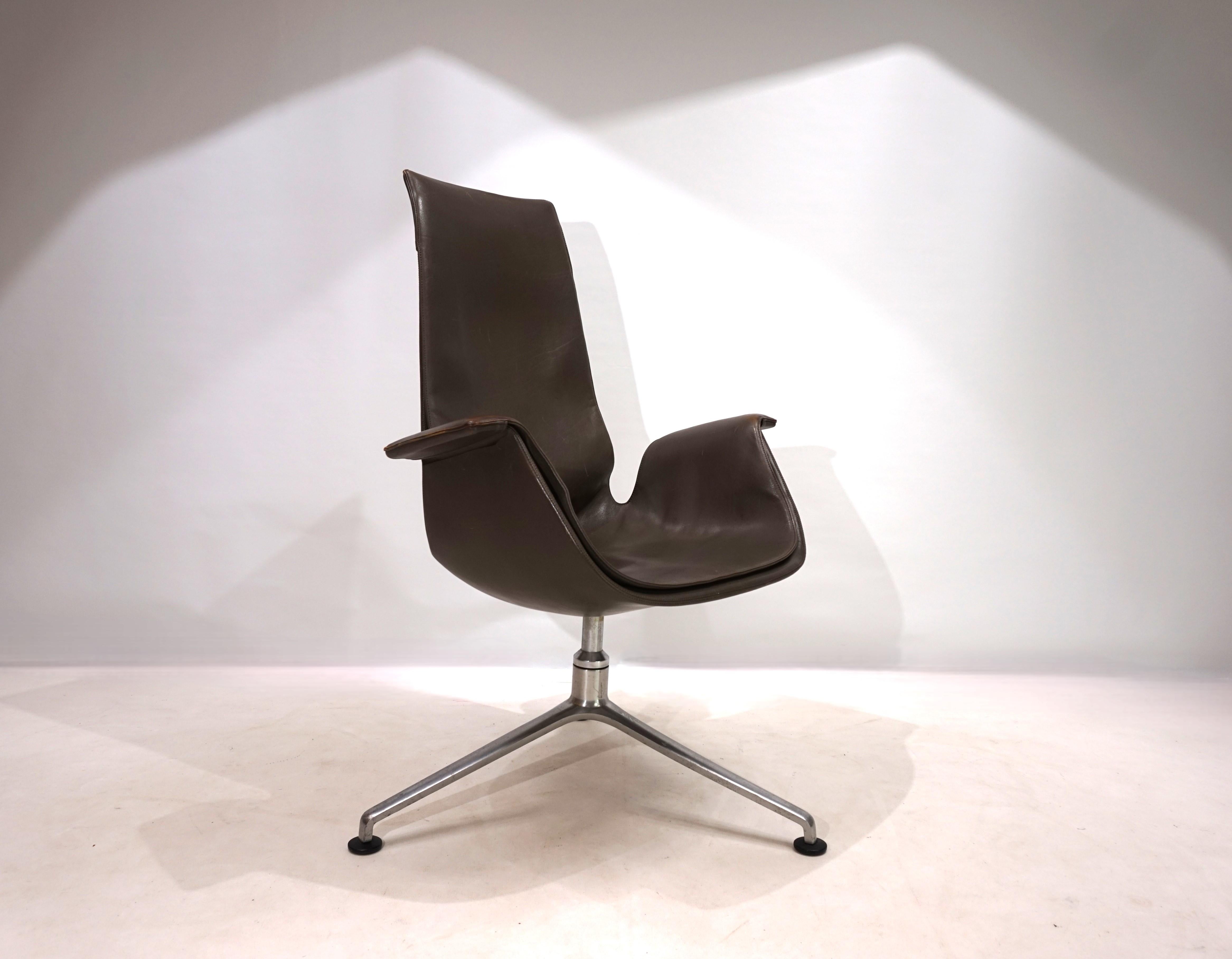 Kill International FK6725 leather chair by Fabricius & Kastholm, 1960 8