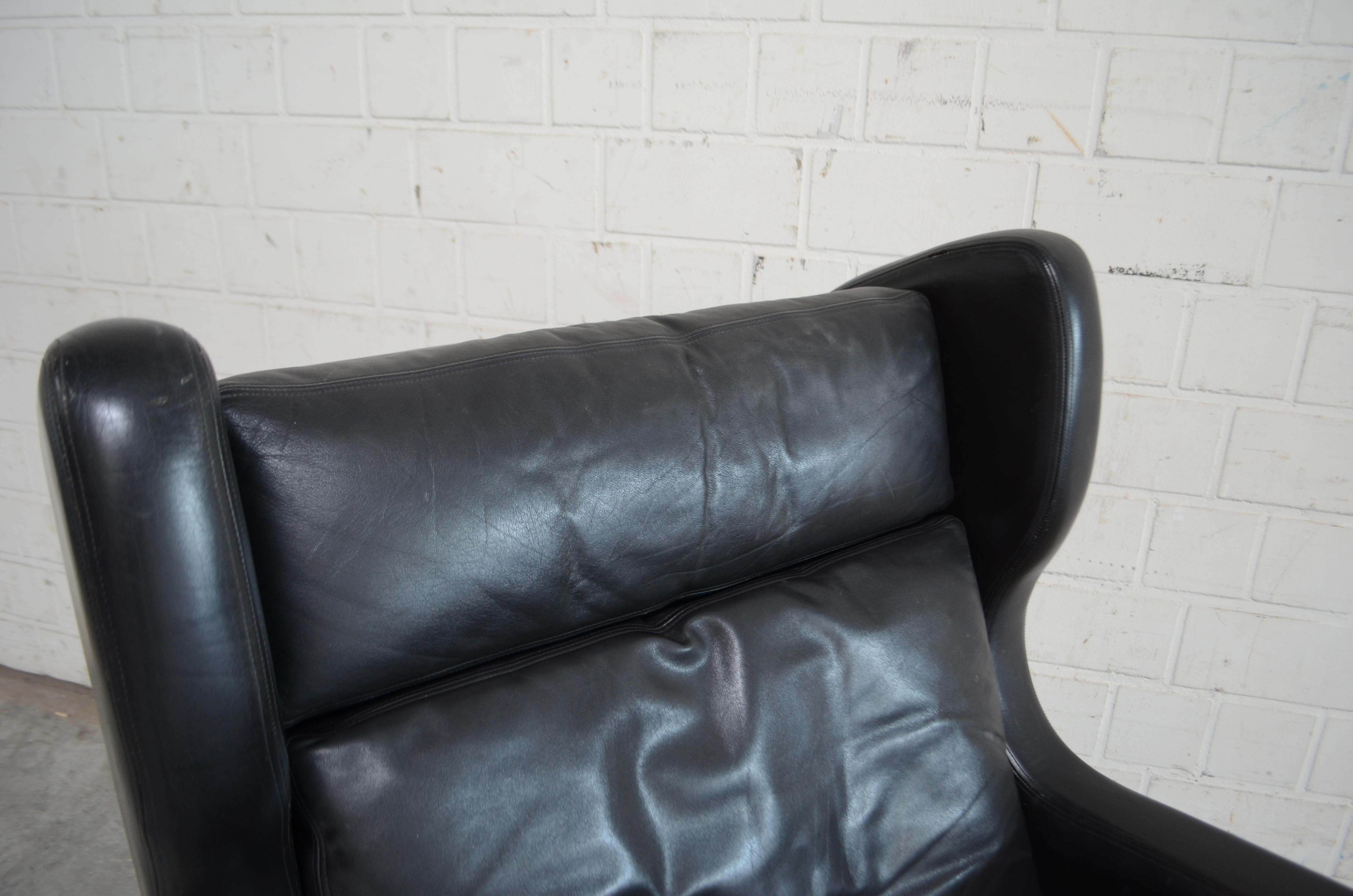 Kill International Highback Lounge Leather Chair black 2
