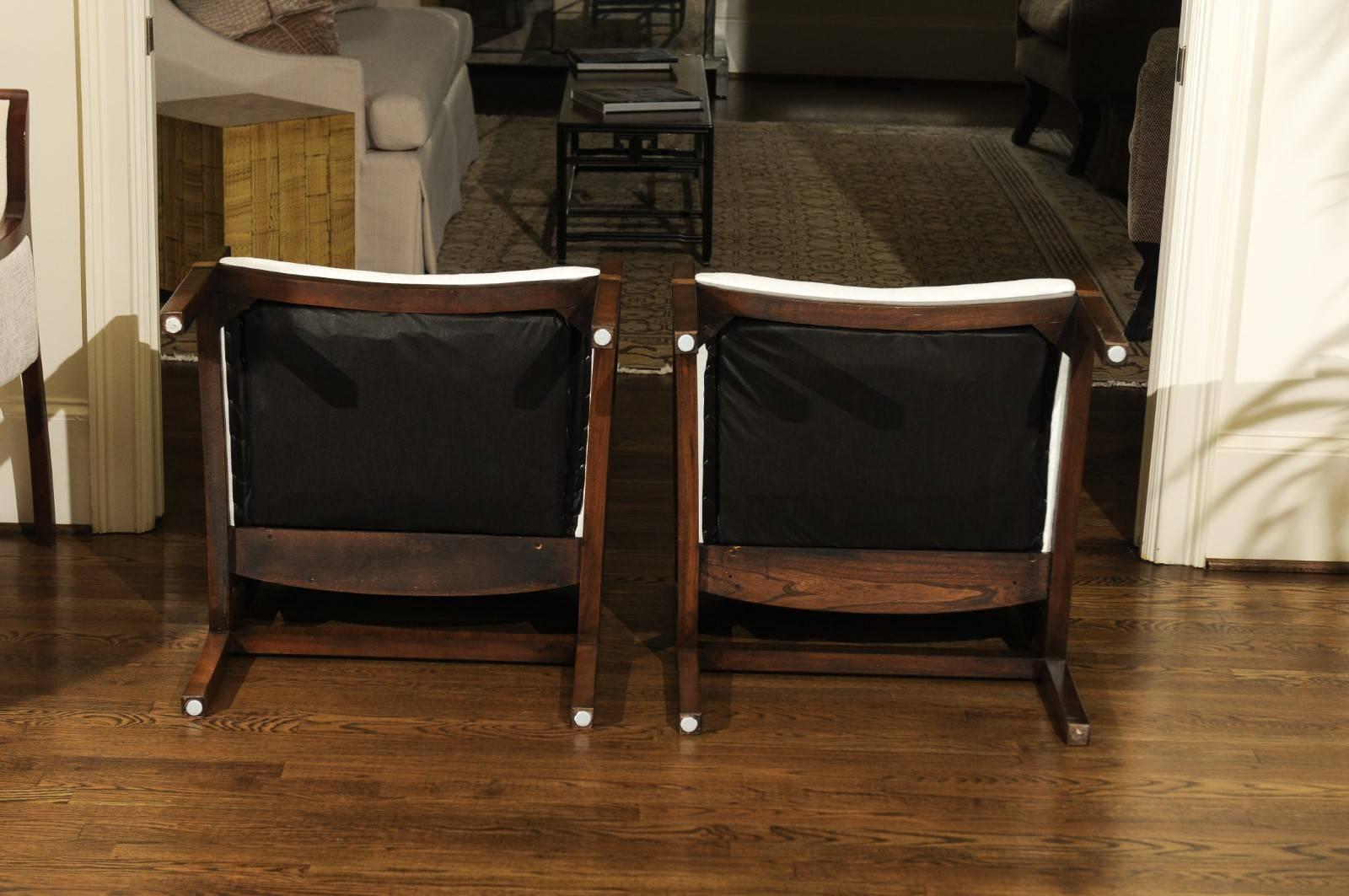 Late 20th Century Killer Restored Pair of Walnut Loungers in the Style of Probber, circa 1970 For Sale