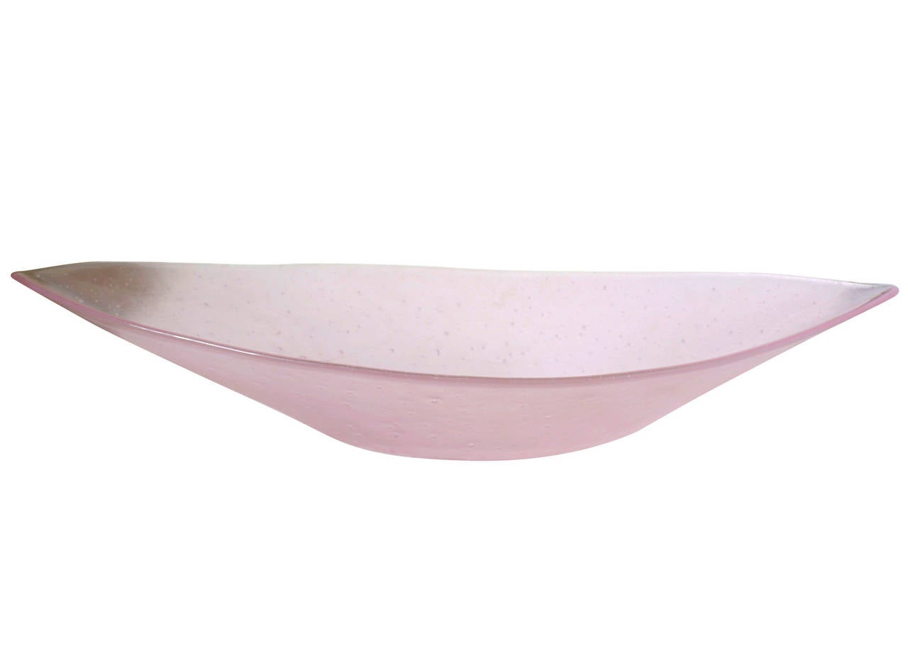 Post-Modern Kiln-Formed Urbium Pink Grand Ellipse Art Glass Bowl