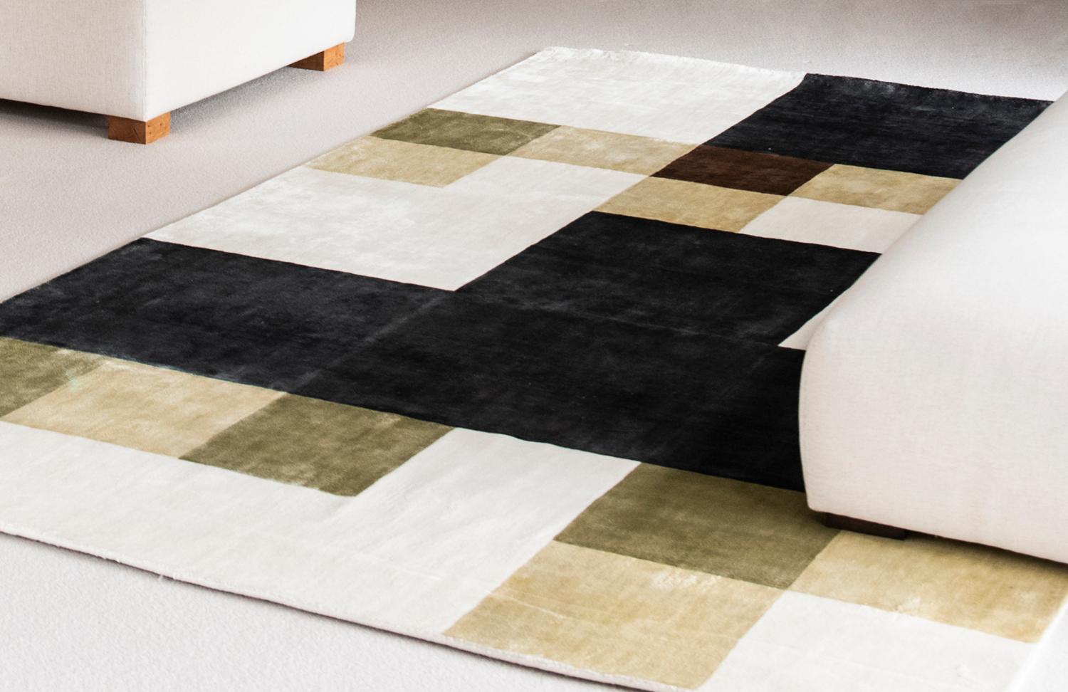 Modern Hand Loomed Viscose Rug Carpet Cubes Dark Grey White Brown Green In New Condition For Sale In Madrid, ES