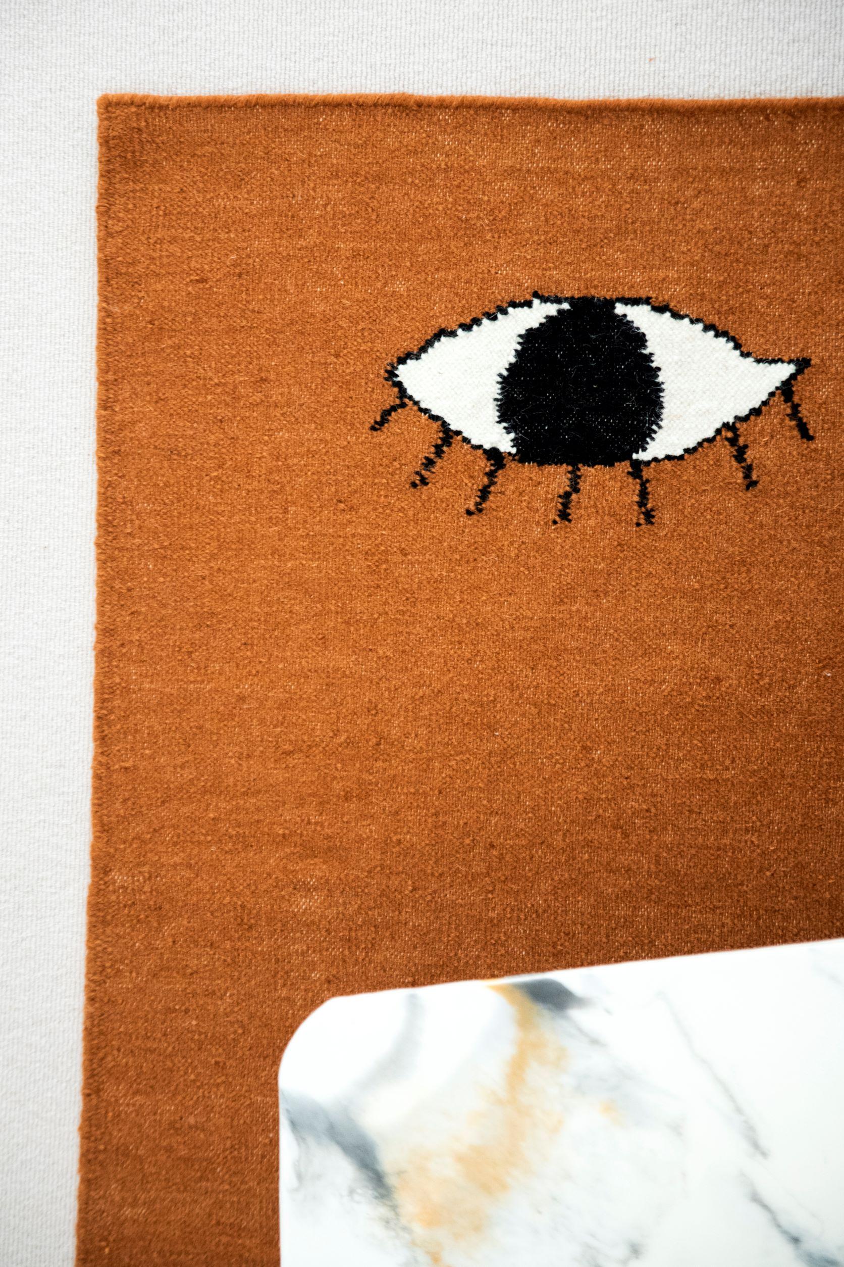 Moderne Tapis Kilim moderne en laine tissé à la main et à plat - Orange Eyes en vente