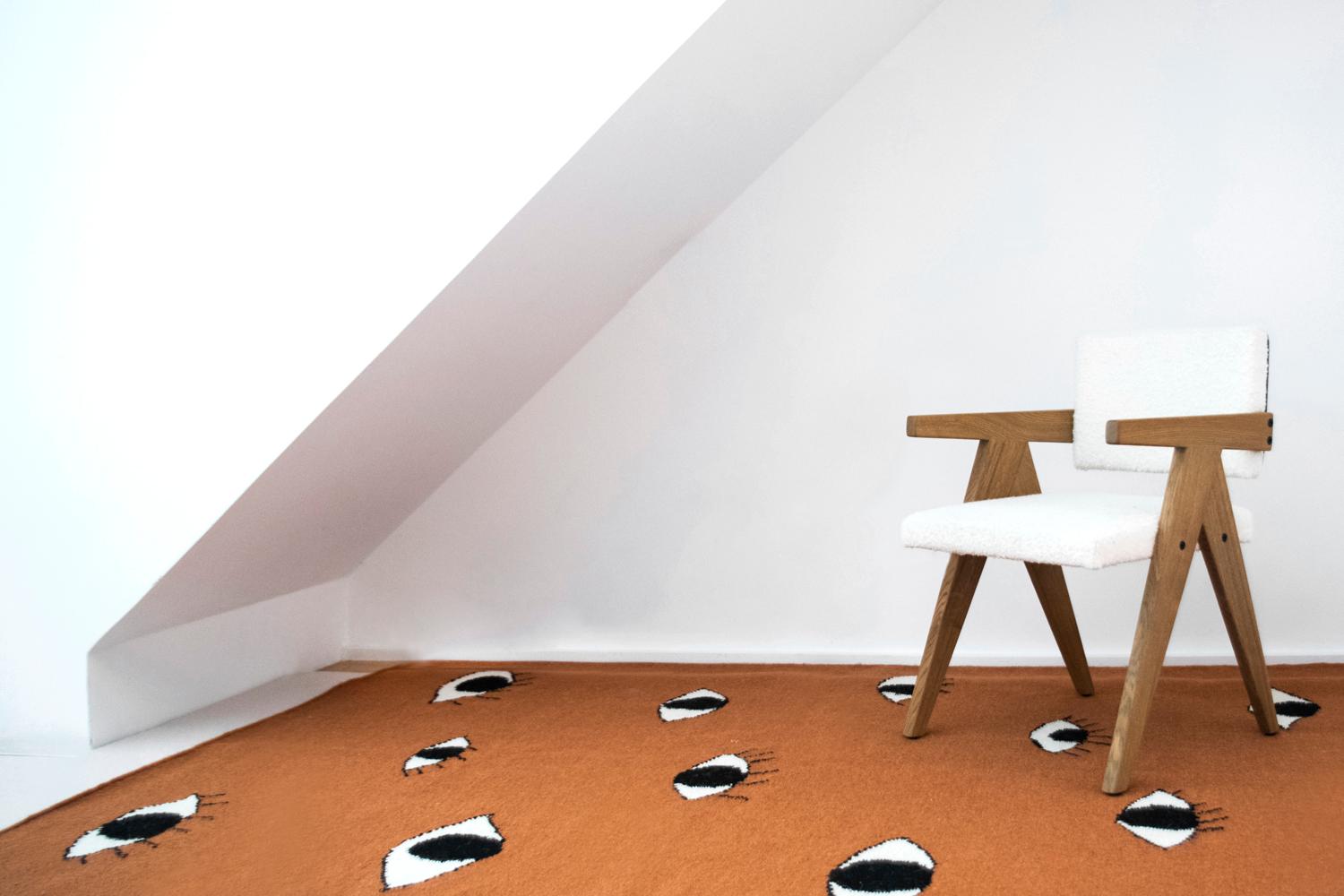 Moderner handgewebter Flachgewebe-Kelim-Teppich aus Wolle mit Augen in Orange (21. Jahrhundert und zeitgenössisch) im Angebot