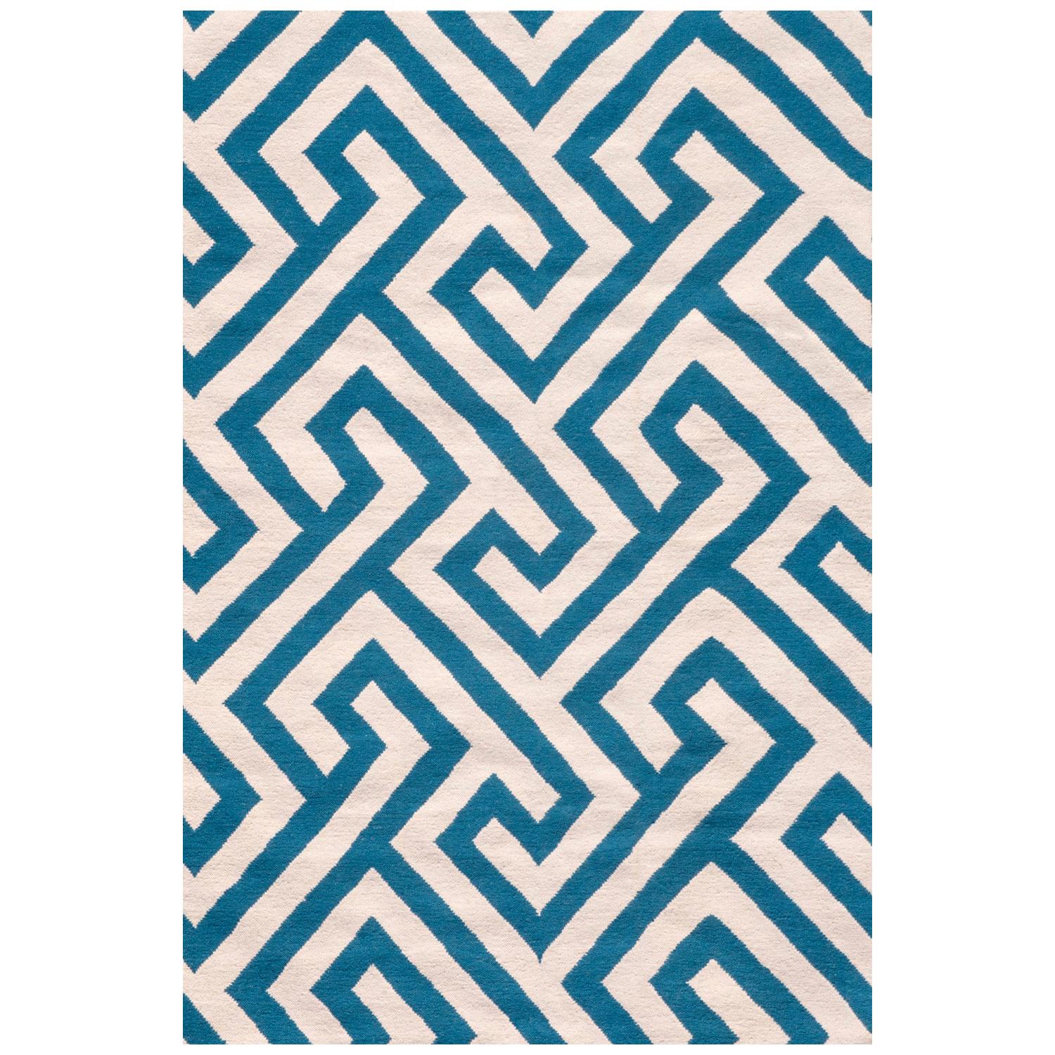 Moderner handgewebter Flachgewebe-Kelim-Teppich aus Wolle in Weiß und Blau Geometrisch im Angebot