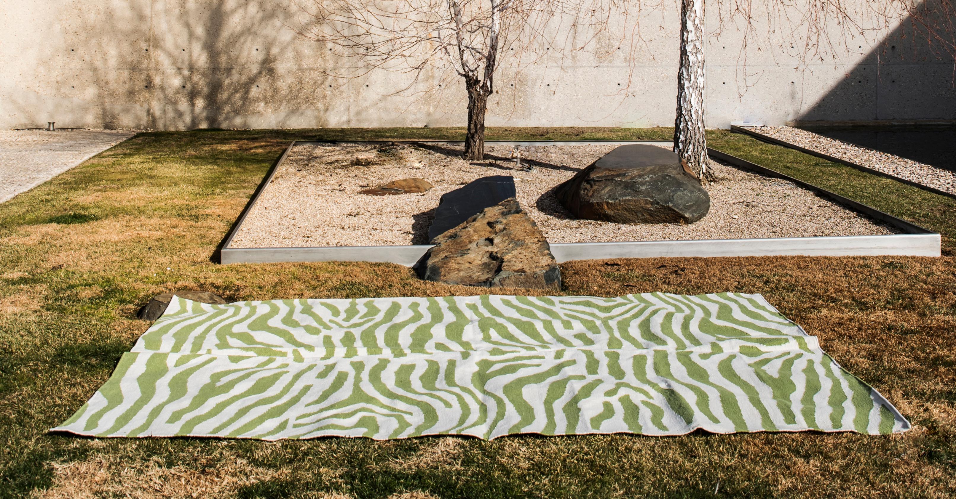 Hand-Woven Modern Handwoven Polypropylene Outdoor Kilim Carpet Rug Sauvage Green White For Sale
