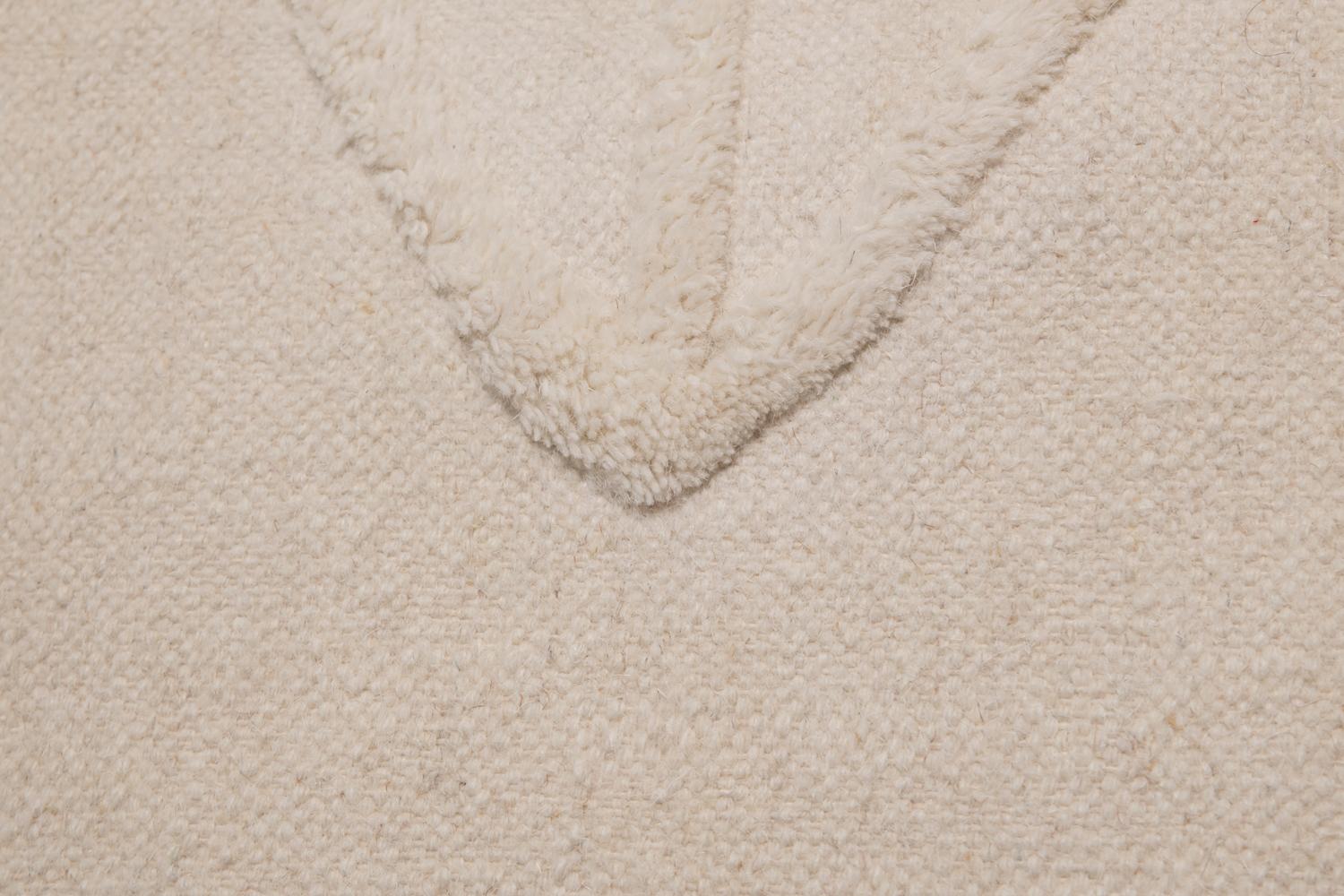 Moderner flachgewebter & hochfloriger handgewebter Woll-Kilim-Teppich Bitcoin Face Ivory im Angebot 9