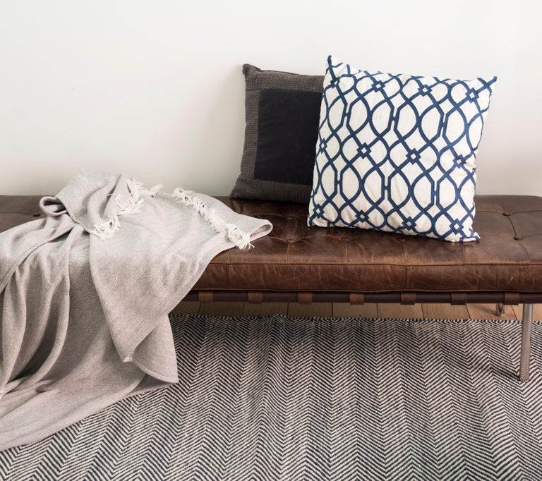 Modern Handwoven Wool Rug Paddle Dhurrie in Dark Blue and White Spike ...