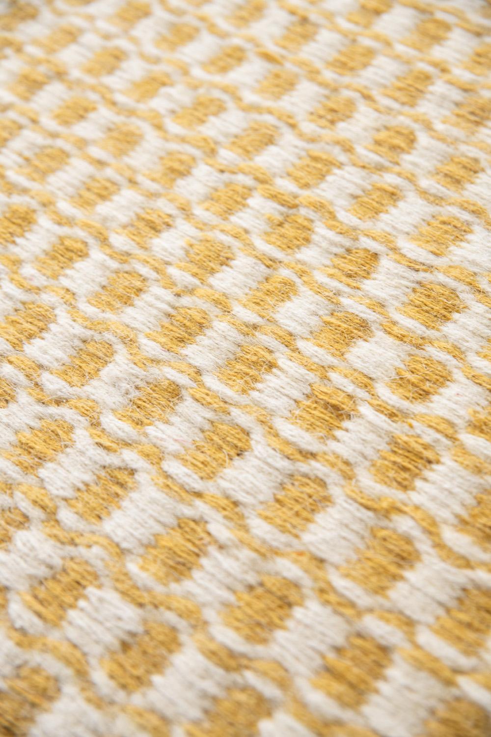 Modern Handwoven Wool Rug Carpet in Light Yellow and Ivory Honeycomb 2